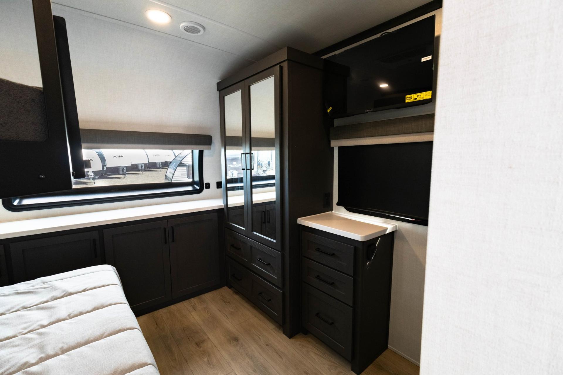 2026 Forest River 2026 Forest River Rockwood Signature - thumbnail 41