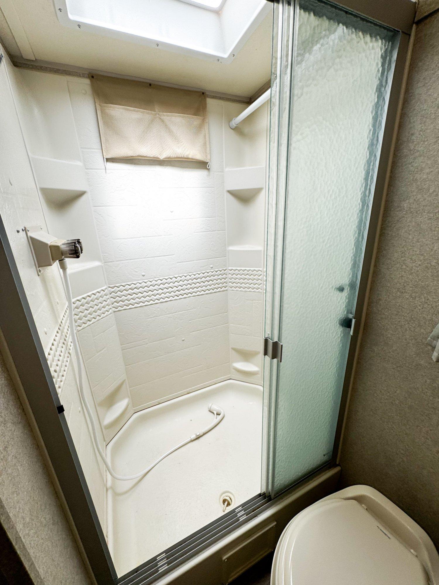 2018 Rockwood 2018 Rockwood Ultra Lite - thumbnail 29