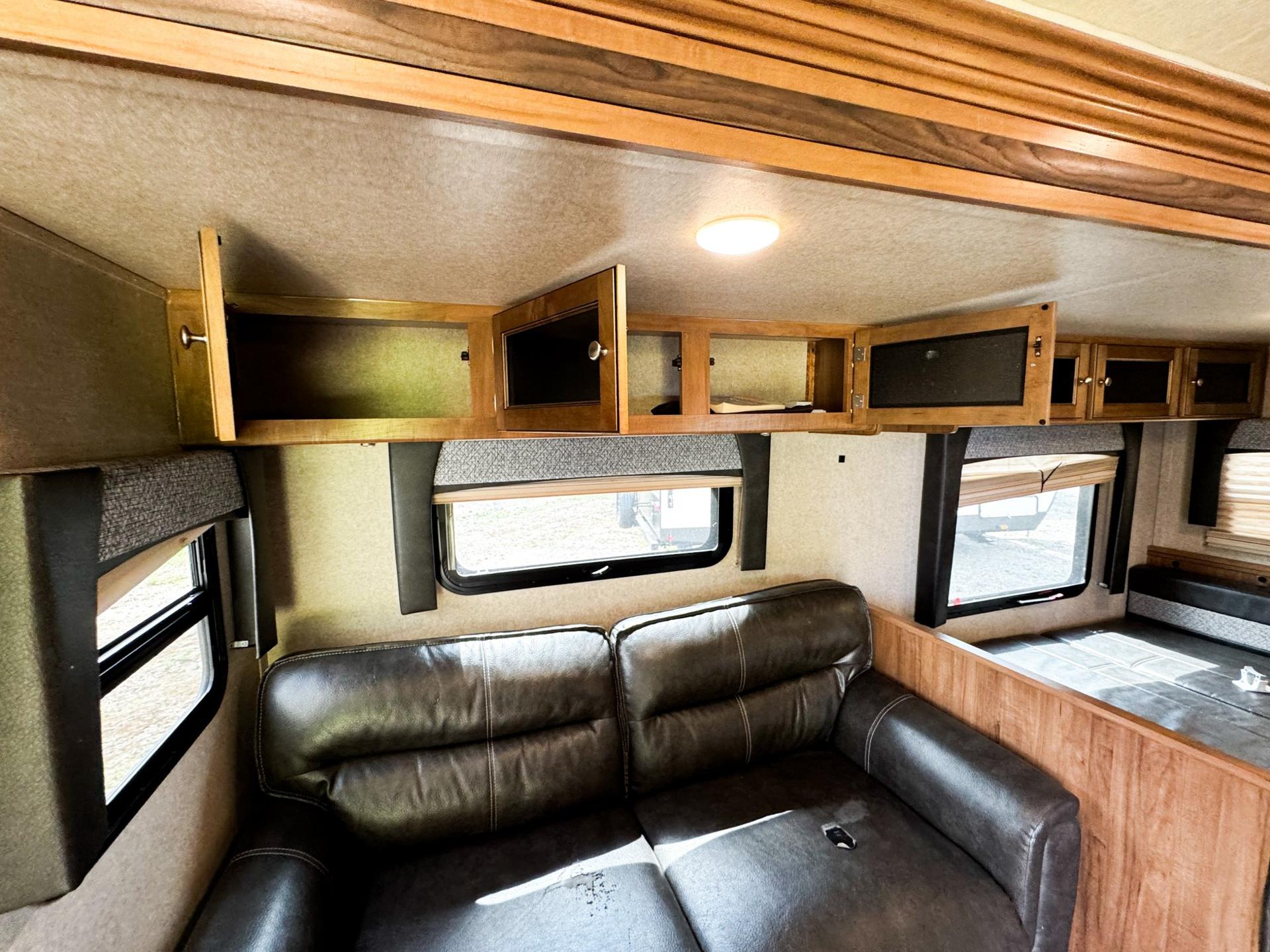 2018 Rockwood 2018 Rockwood Ultra Lite - thumbnail 5