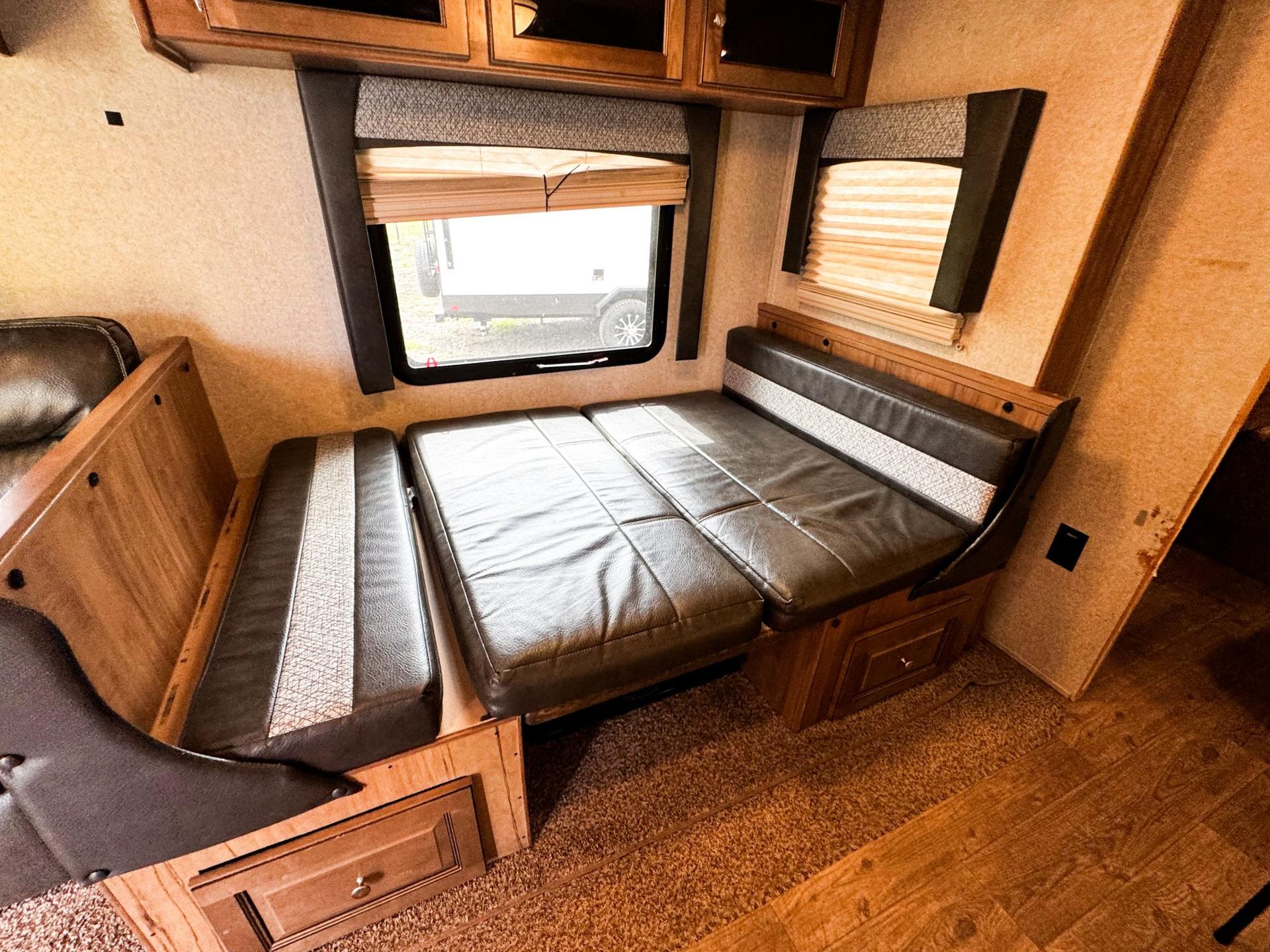 2018 Rockwood 2018 Rockwood Ultra Lite - thumbnail 8