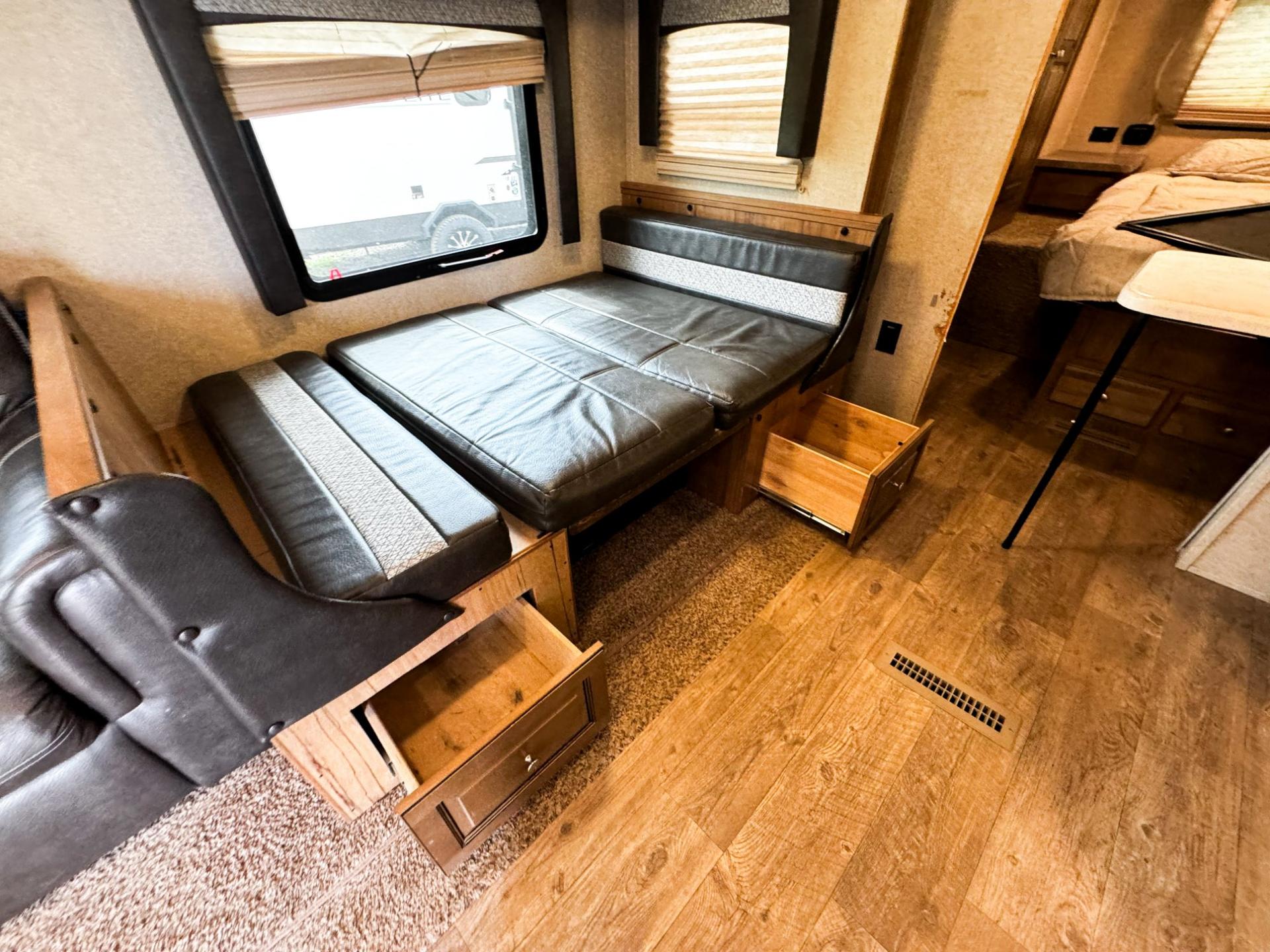 2018 Rockwood 2018 Rockwood Ultra Lite - thumbnail 9