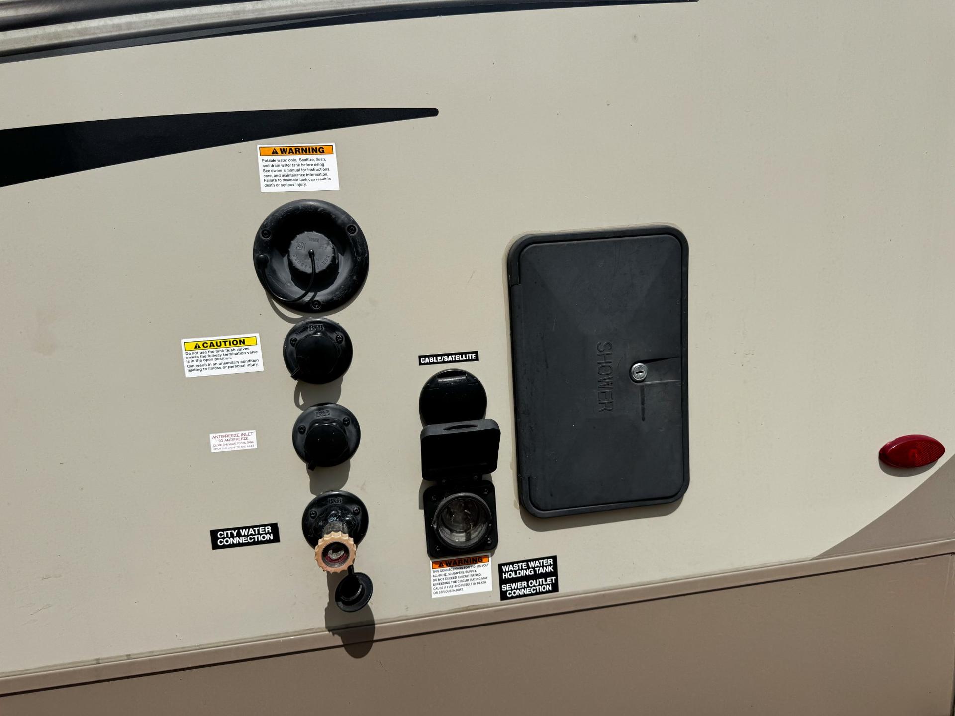 2018 Rockwood 2018 Rockwood Ultra Lite - thumbnail 41