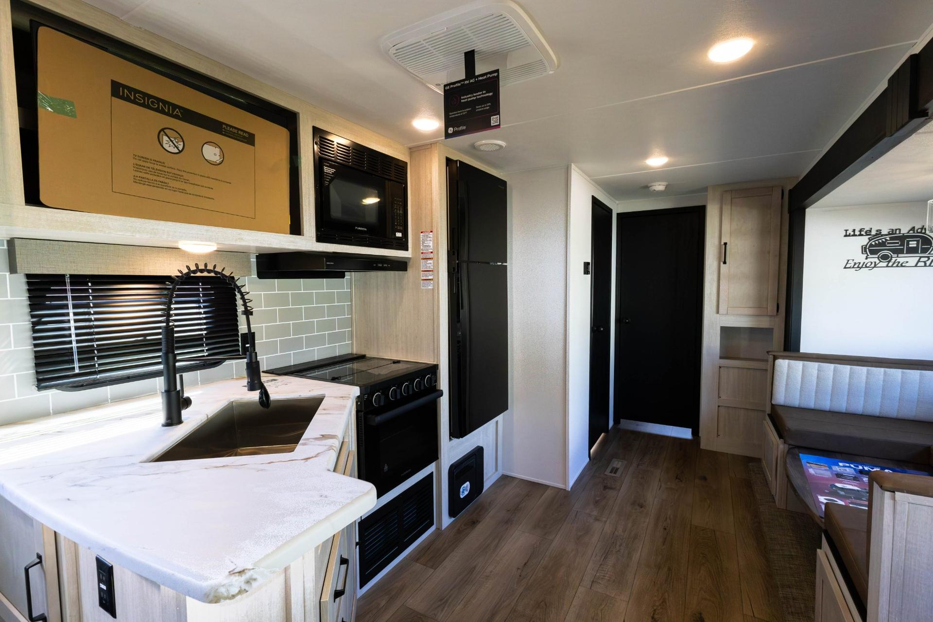 2026 Forest River 2026 Forest River Puma - thumbnail 7