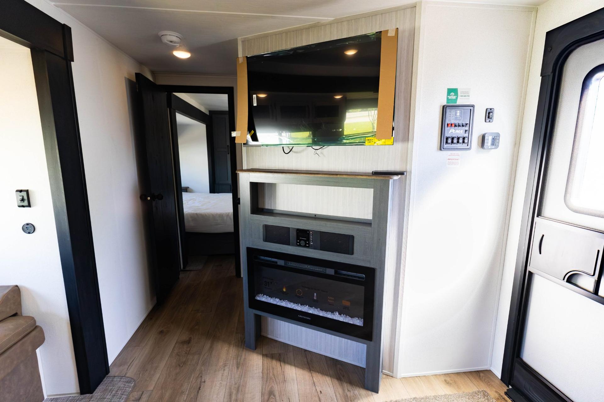 2026 Forest River 2026 Forest River Puma - thumbnail 15