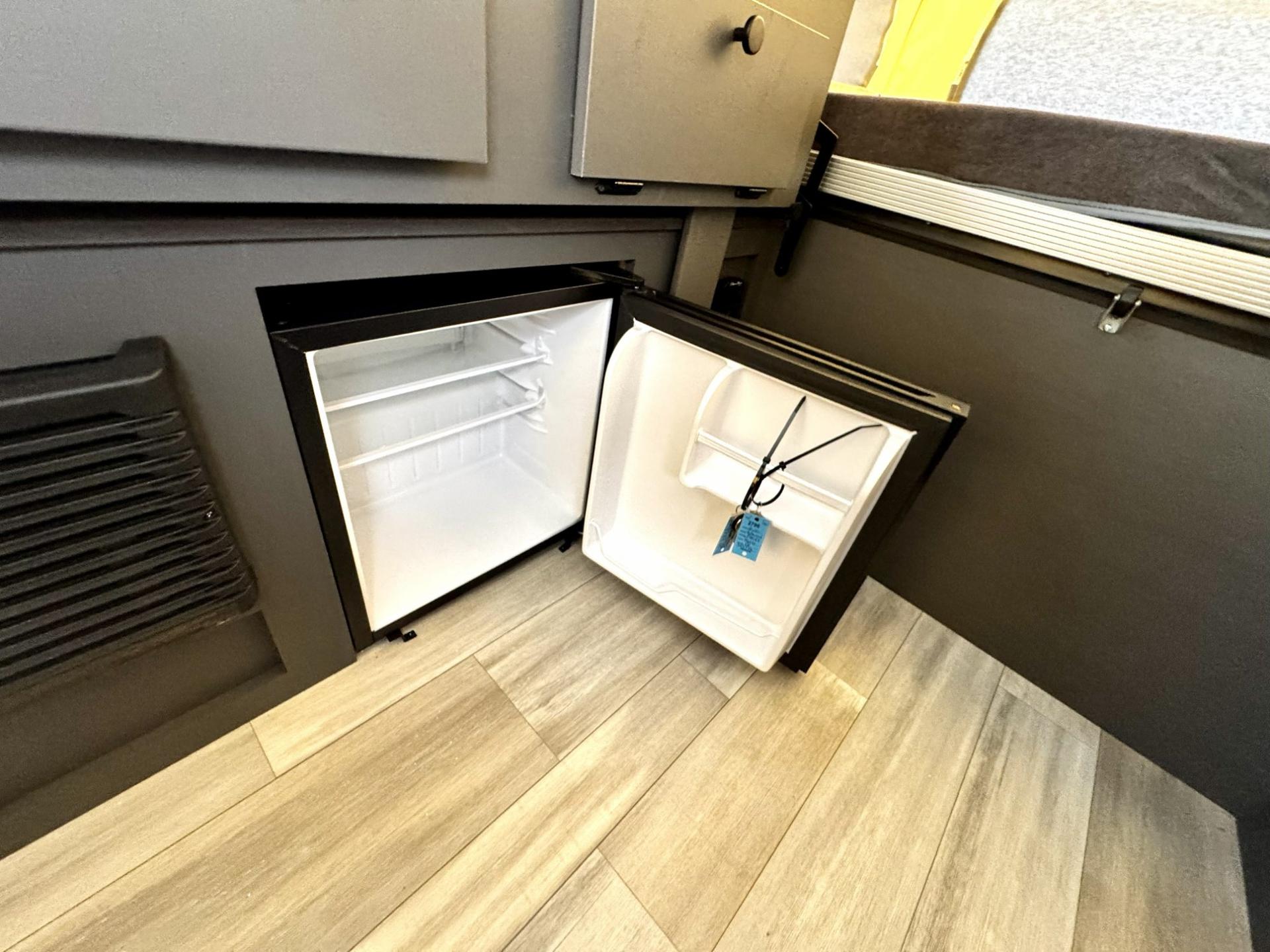 2026 Forest River 2026 Forest River Rockwood Tent Trailer - thumbnail 7