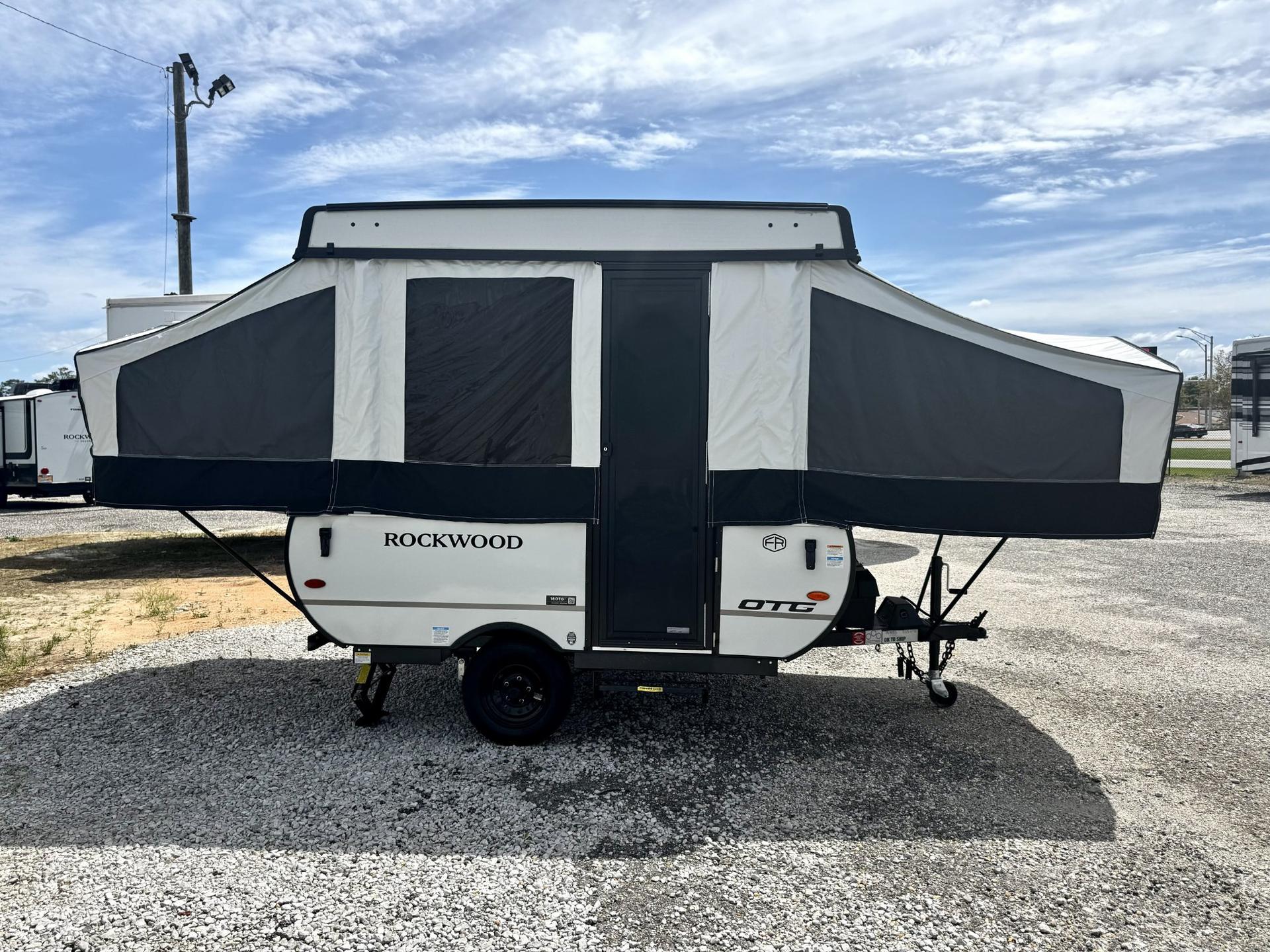 2026 Forest River 2026 Forest River Rockwood Tent Trailer - thumbnail 15