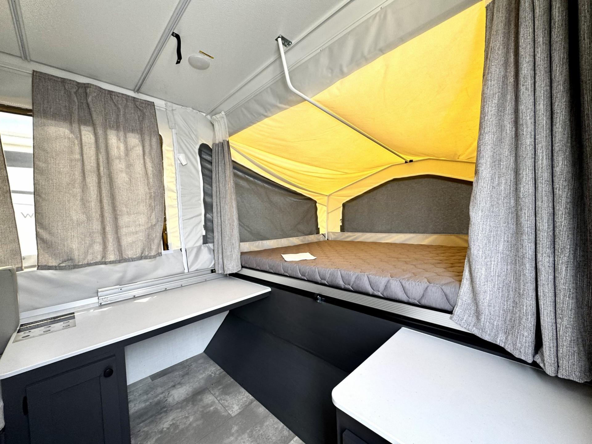 2026 Forest River 2026 Forest River Rockwood Tent Trailer - thumbnail 5