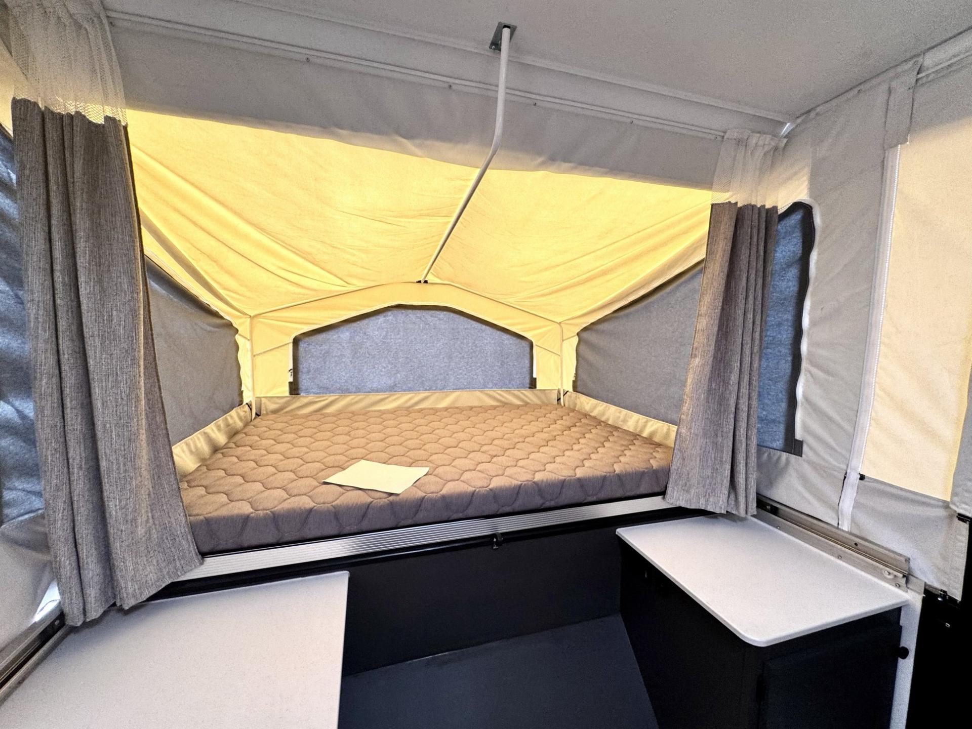 2026 Forest River 2026 Forest River Rockwood Tent Trailer - thumbnail 8