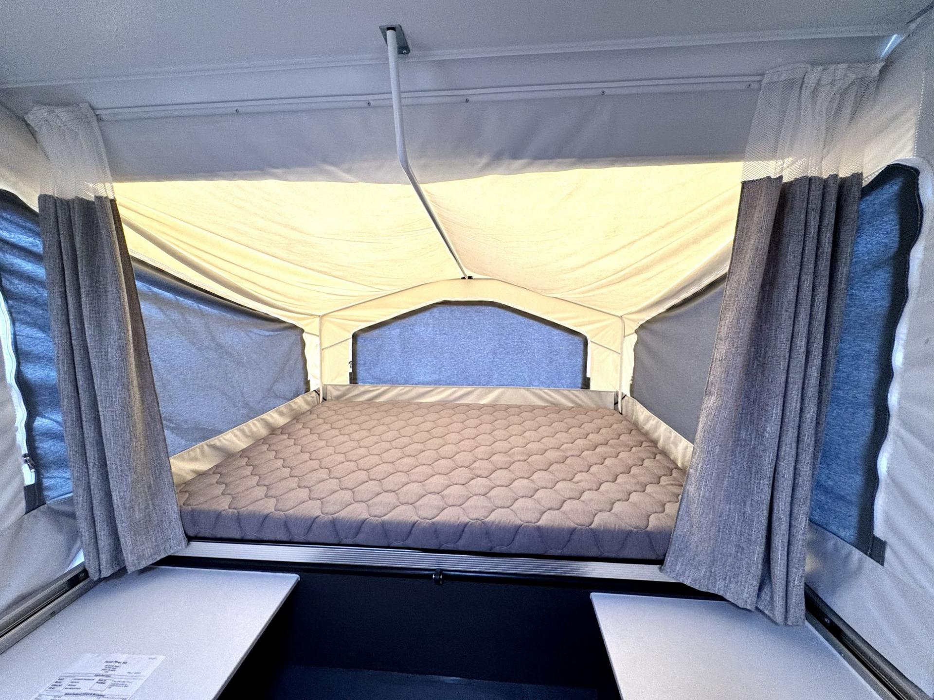 2026 Forest River 2026 Forest River Rockwood Tent Trailer - thumbnail 10