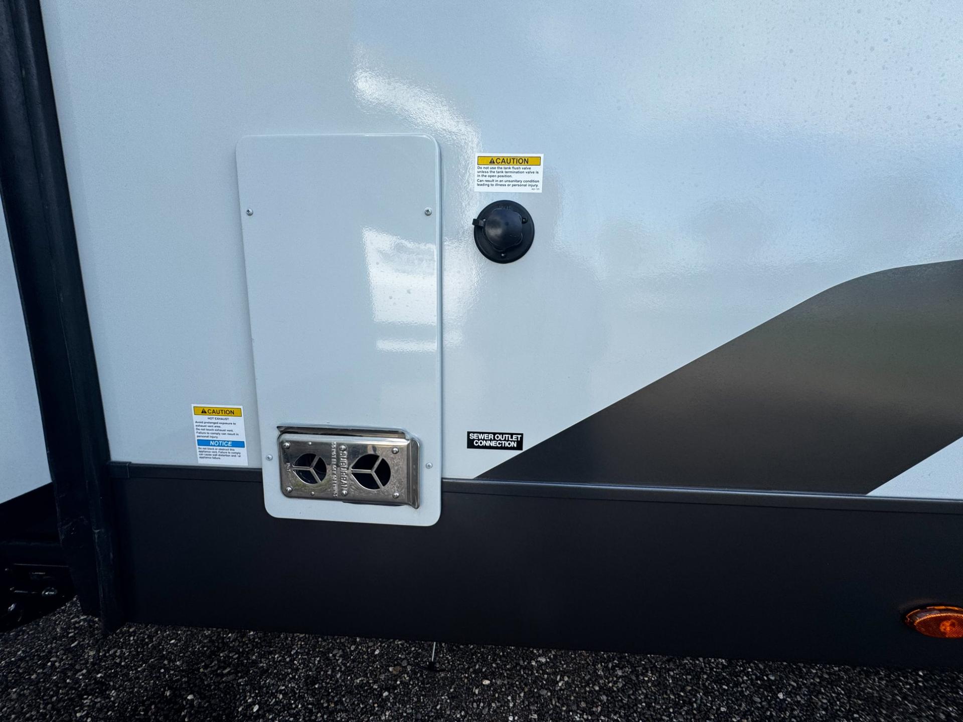 2026 Forest River 2026 Forest River Rockwood Signature - thumbnail 58