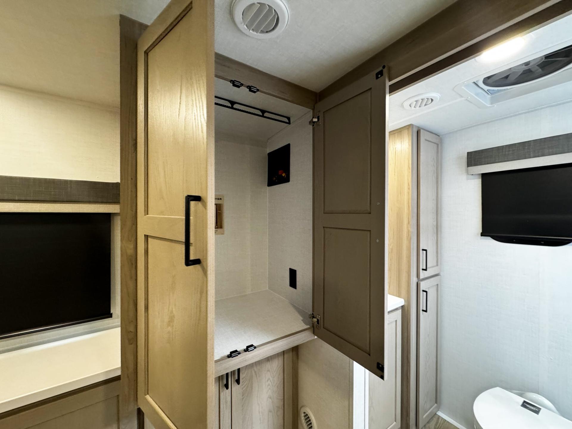 2026 Forest River RV 2026 Forest River RV Rockwood Mini Lite - thumbnail 43