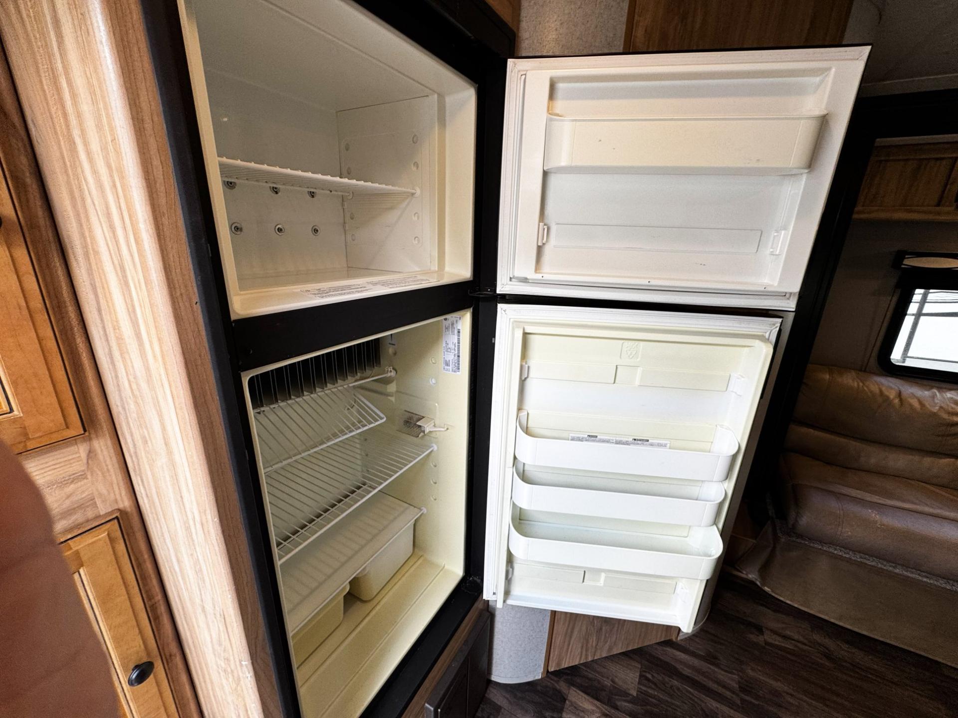 2018 Coachmen 2018 Coachmen Freedom Express - thumbnail 19