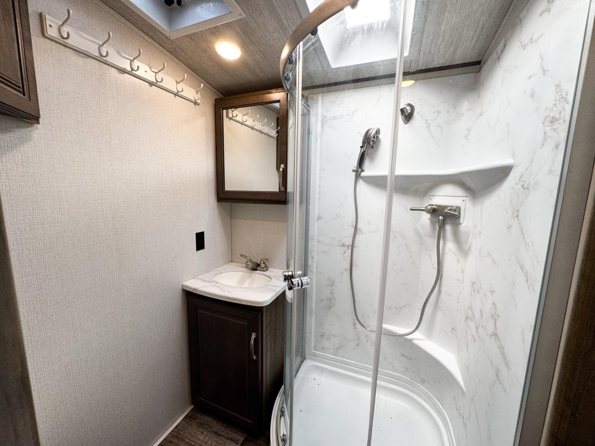 2021 Keystone 2021 Keystone Cougar - thumbnail 16