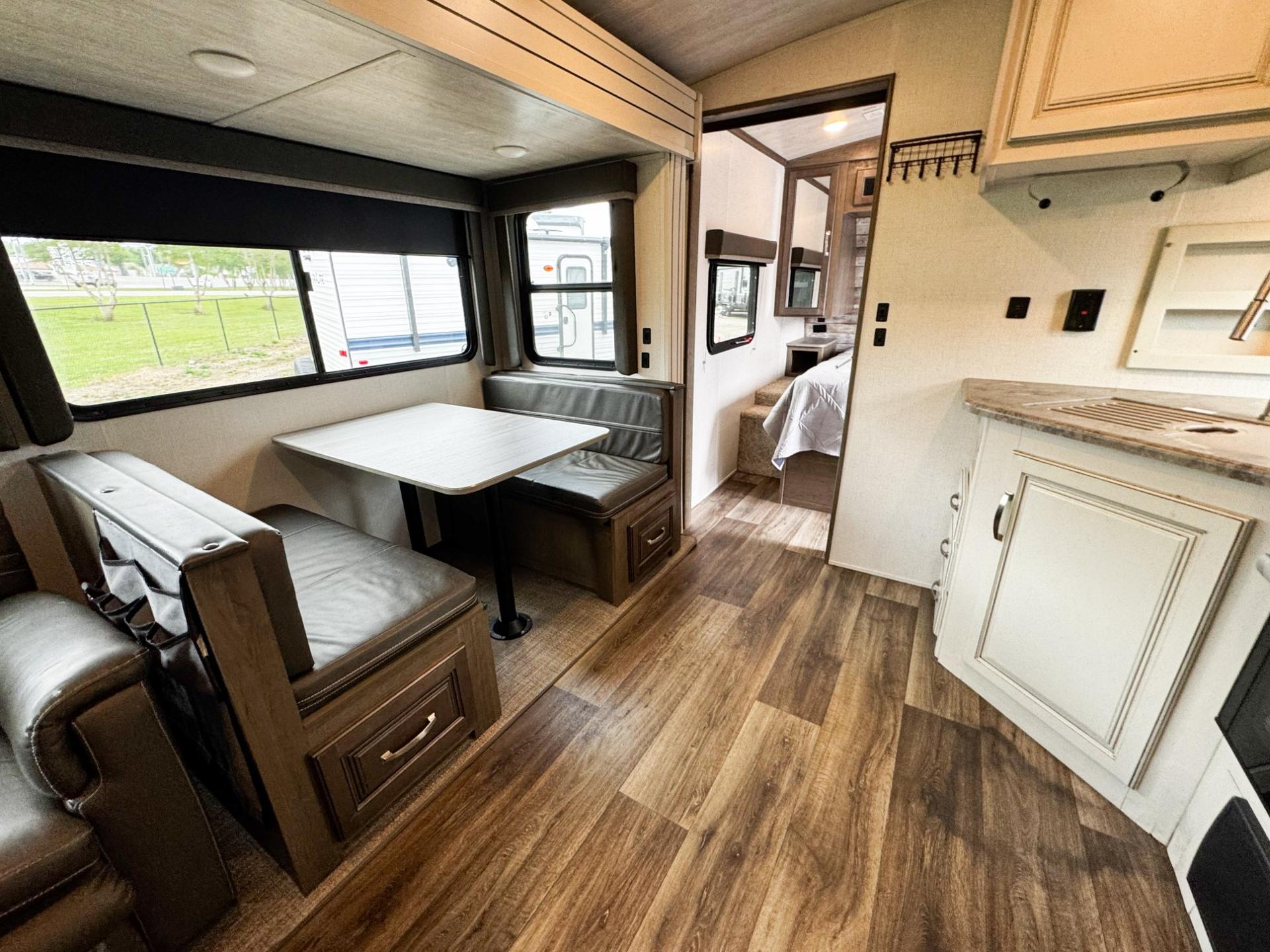 2021 Keystone 2021 Keystone Cougar - thumbnail 21