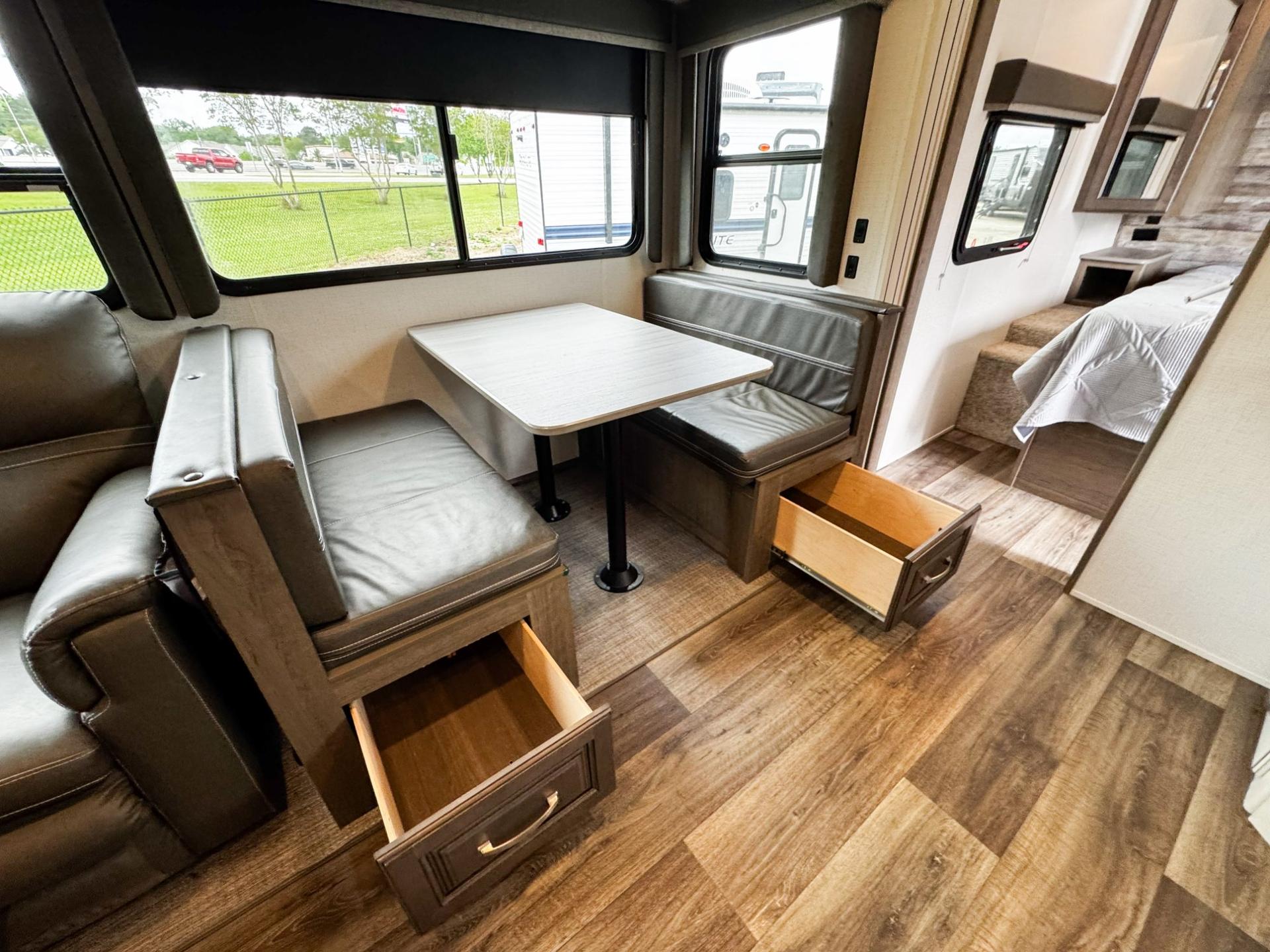 2021 Keystone 2021 Keystone Cougar - thumbnail 22