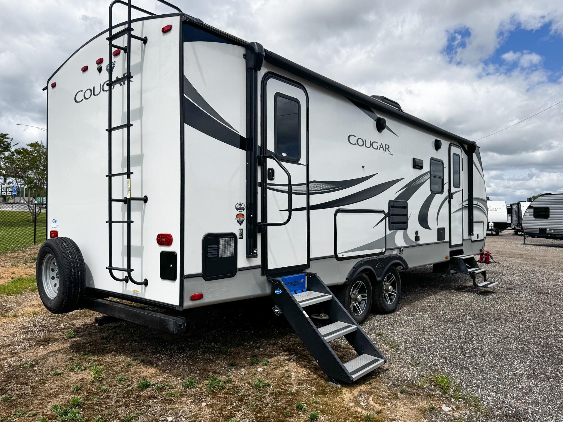 2021 Keystone 2021 Keystone Cougar - thumbnail 39
