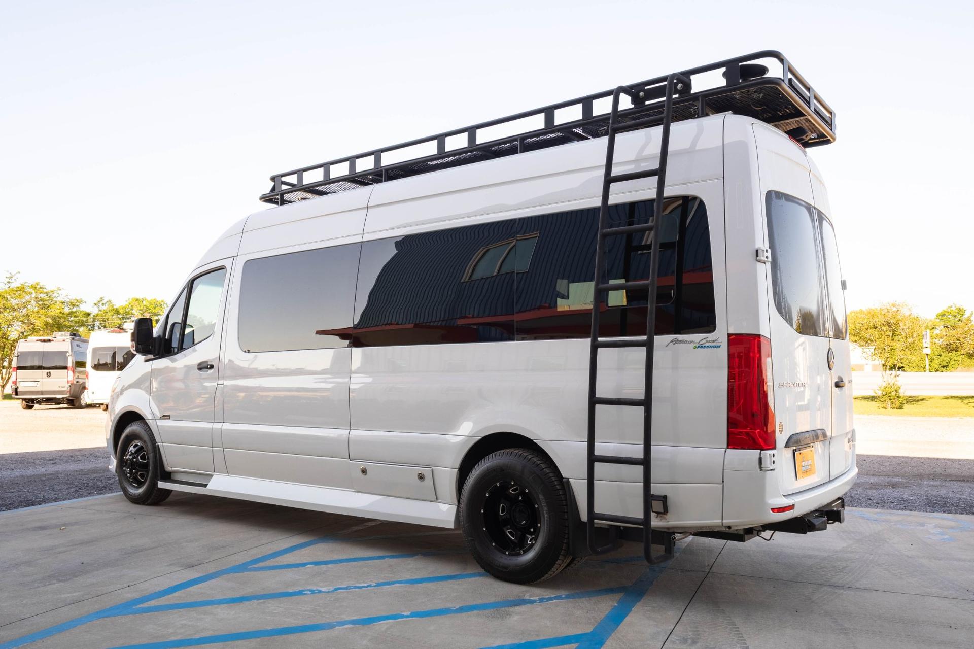 2023 Midwest Automotive Designs 2023 Midwest Automotive Designs Patriot - thumbnail 23