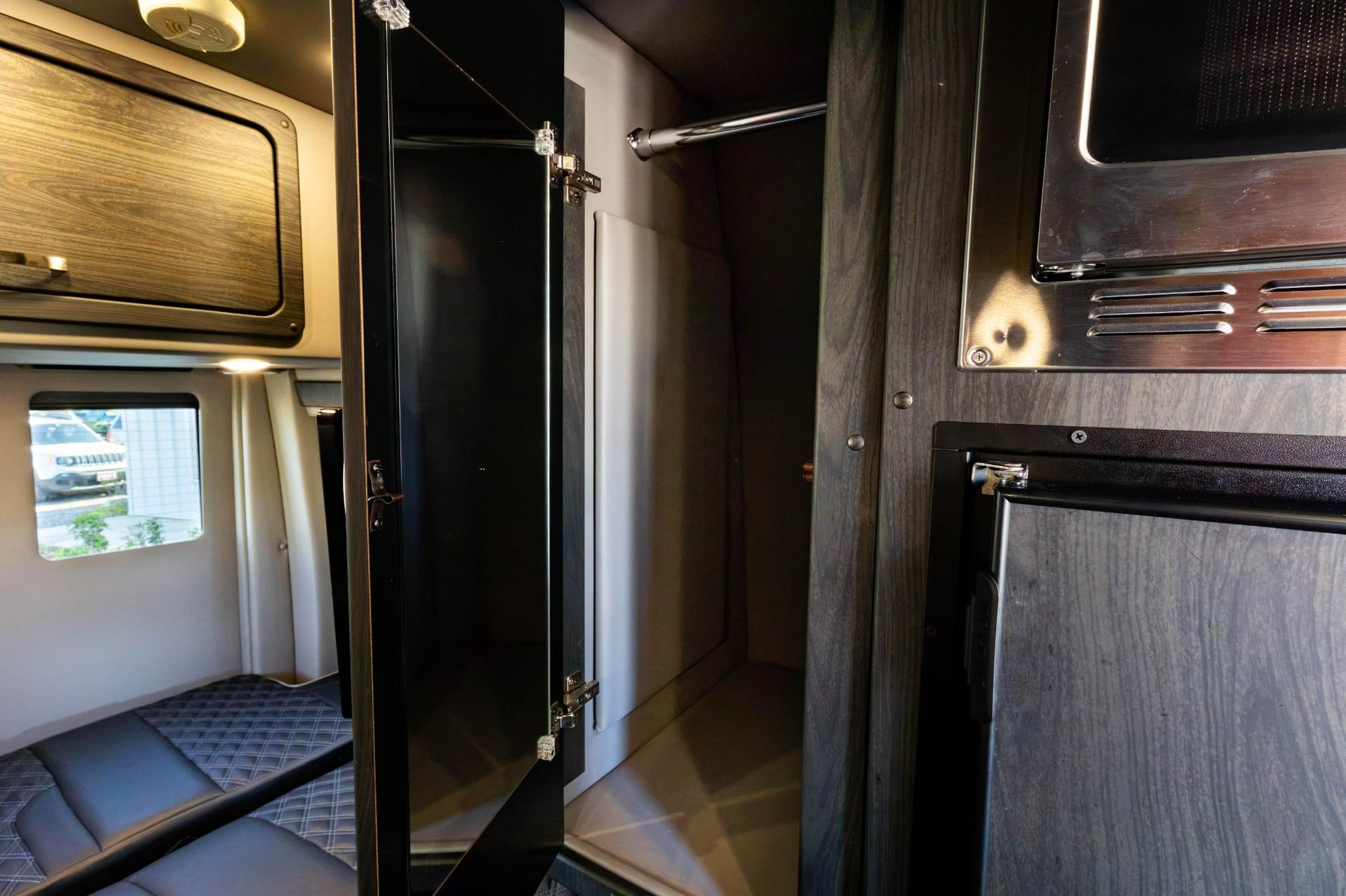 2023 Midwest Automotive Designs 2023 Midwest Automotive Designs Patriot - thumbnail 12