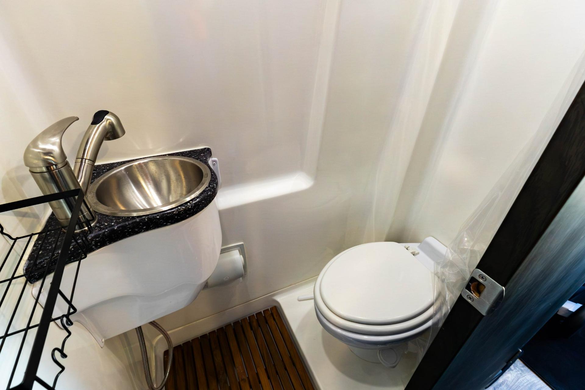 2023 Midwest Automotive Designs 2023 Midwest Automotive Designs Patriot - thumbnail 15