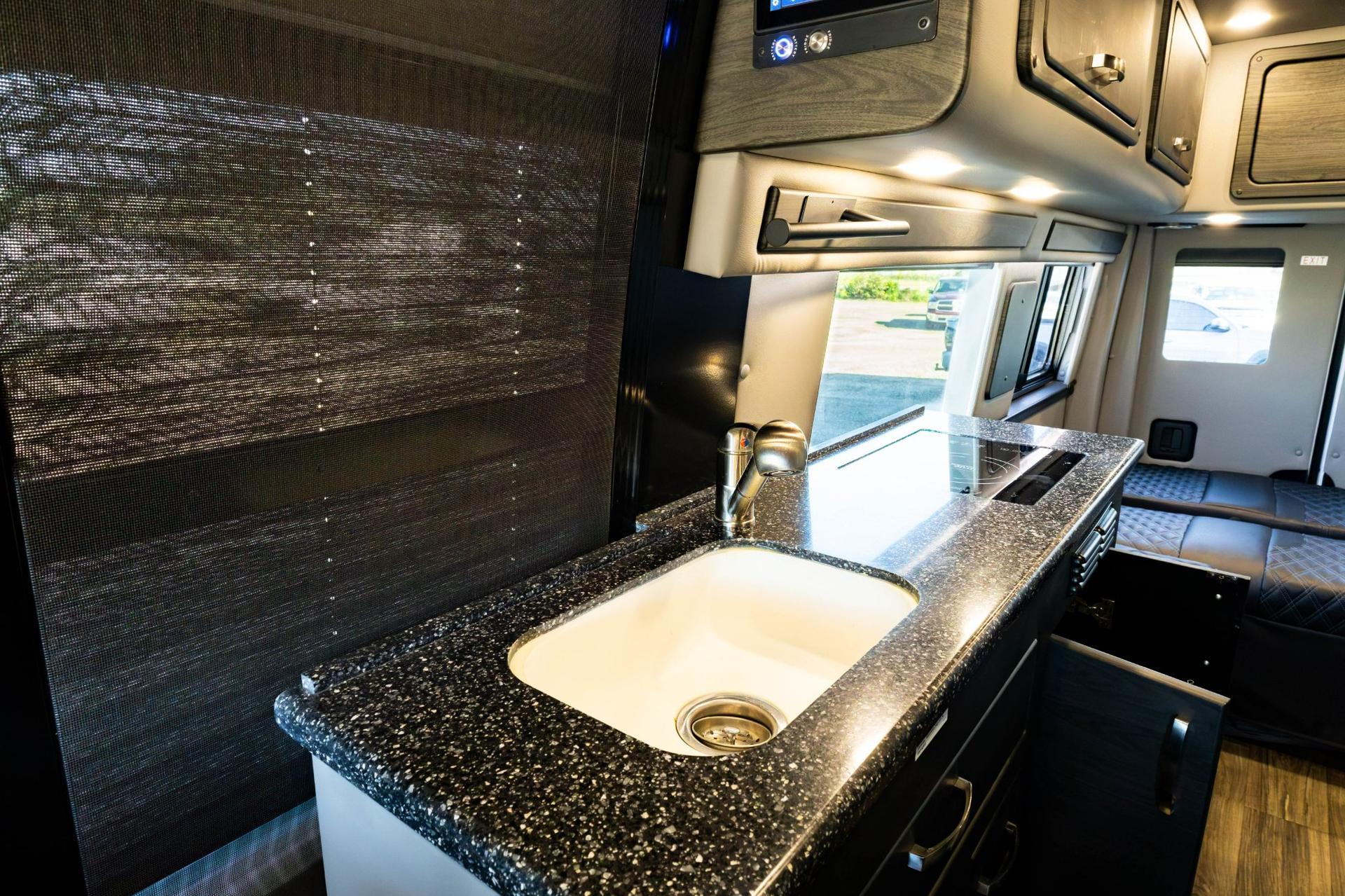 2023 Midwest Automotive Designs 2023 Midwest Automotive Designs Patriot - thumbnail 18