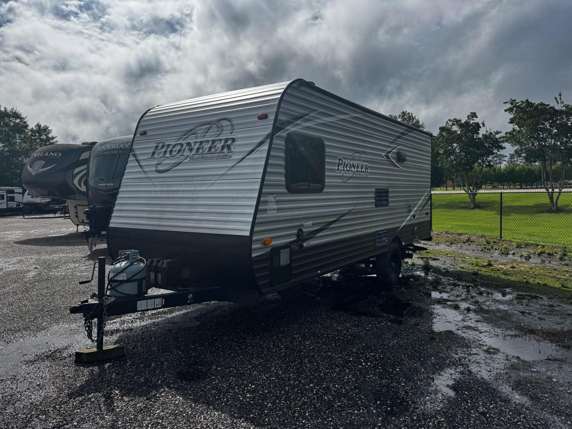 2018 Heartland 2018 Heartland Pioneer - thumbnail 17