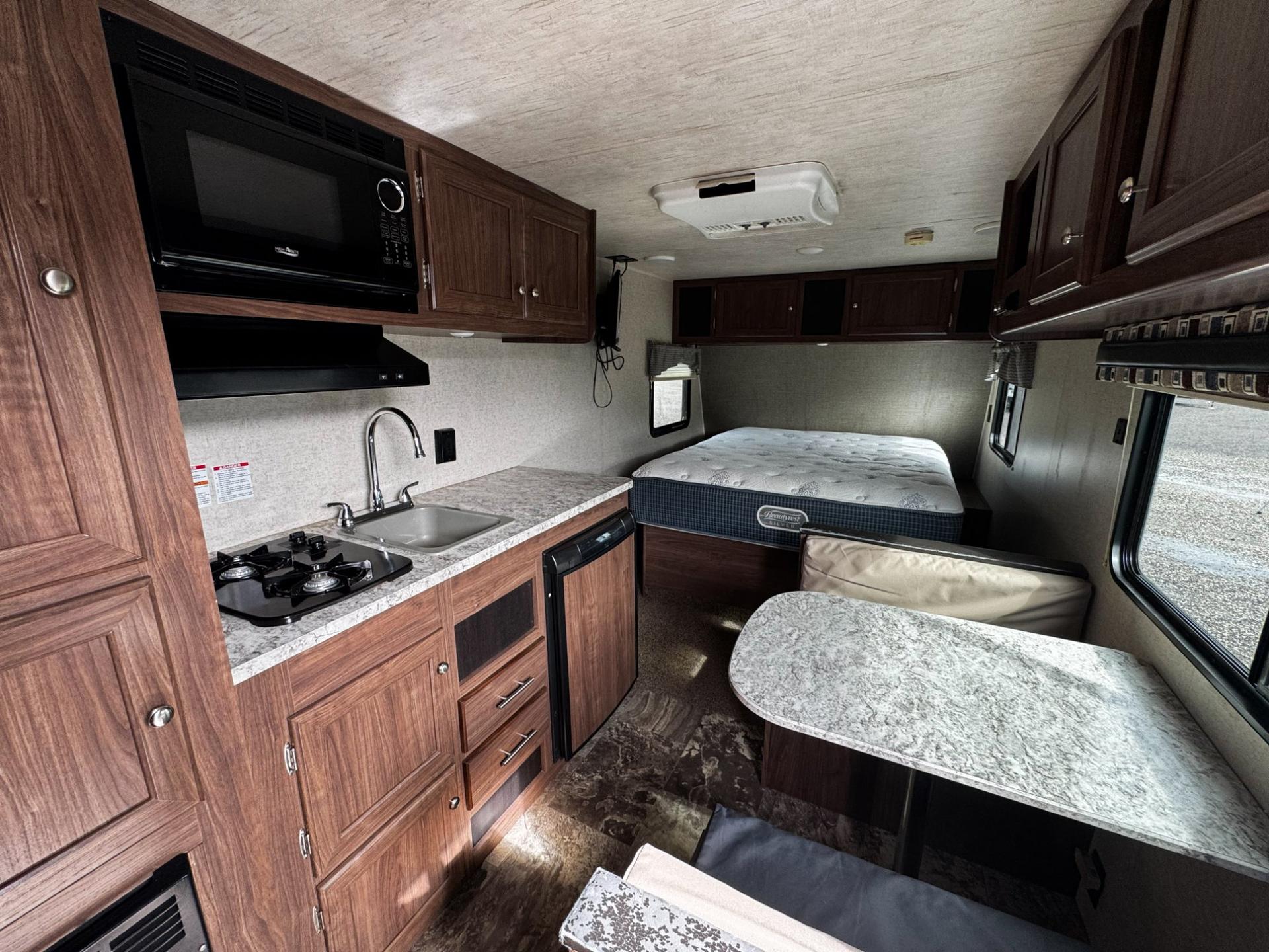 2018 Heartland 2018 Heartland Pioneer - thumbnail 2