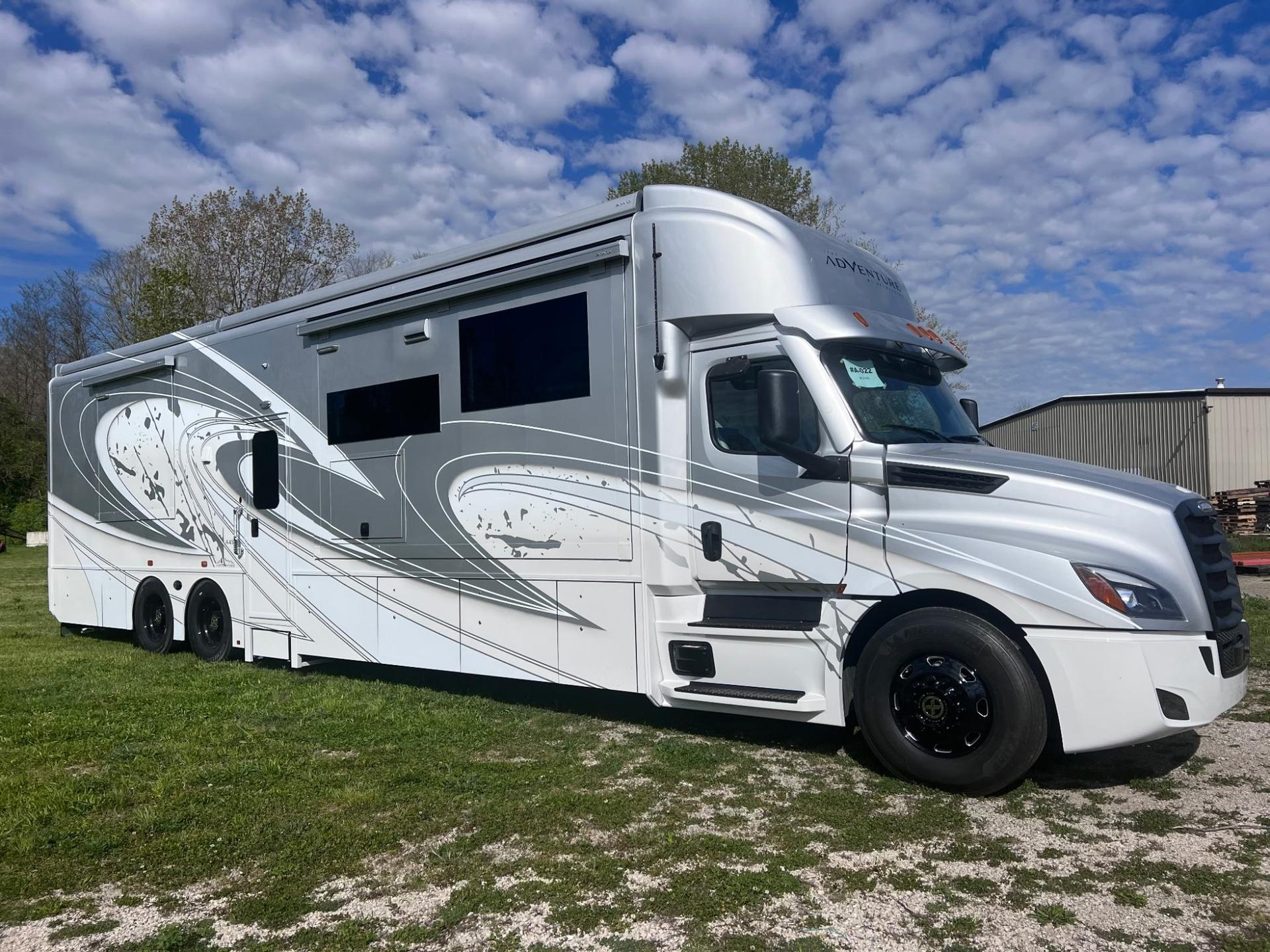 2026 Showhauler Adventure A4502