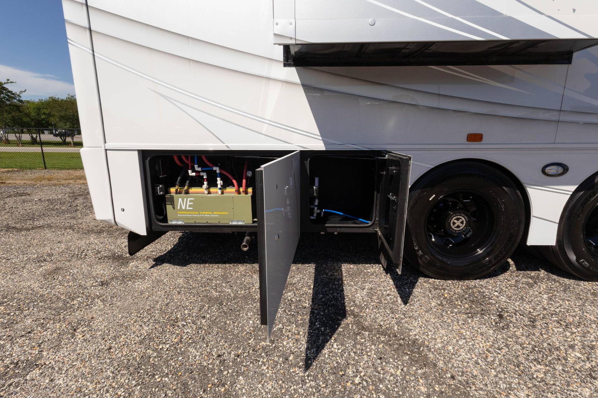 2026 Showhauler 2026 Showhauler Adventure - thumbnail 72