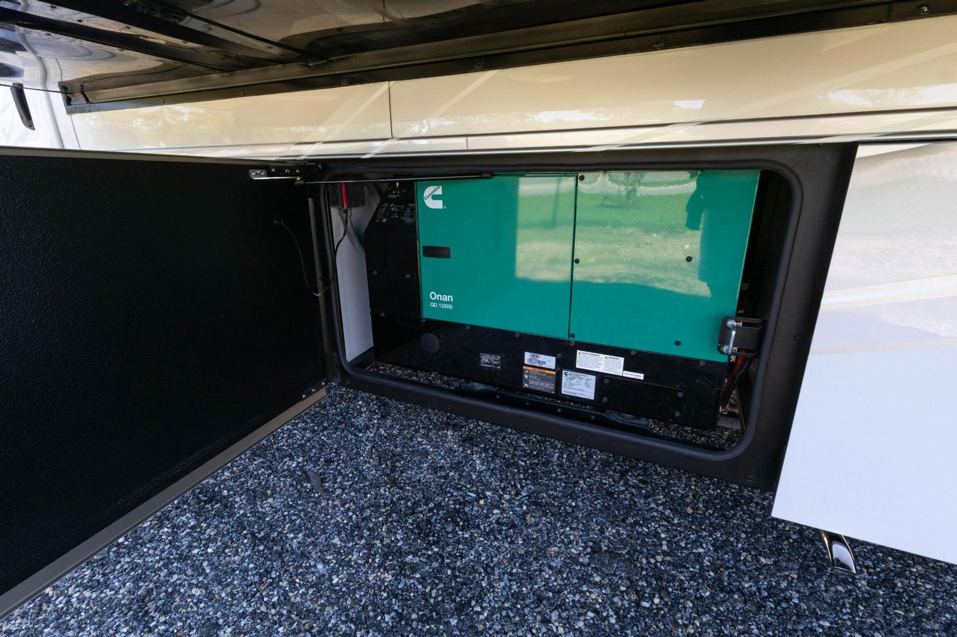 2026 Showhauler 2026 Showhauler Adventure - thumbnail 79