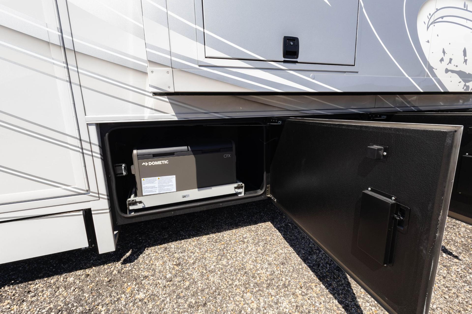 2026 Showhauler 2026 Showhauler Adventure - thumbnail 85
