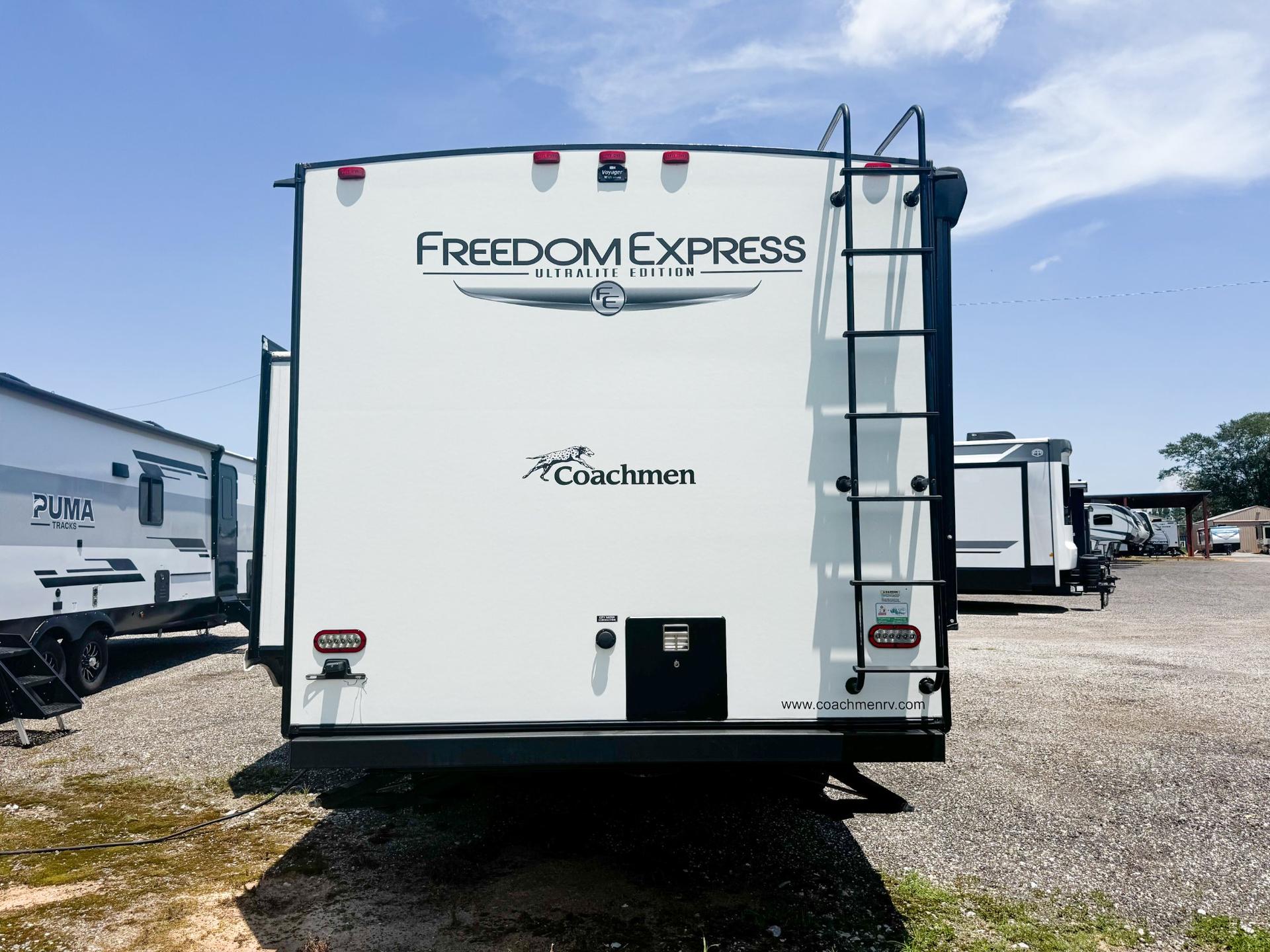 2022 Coachmen 2022 Coachmen Freedom Express Ultra Lite Series - thumbnail 29