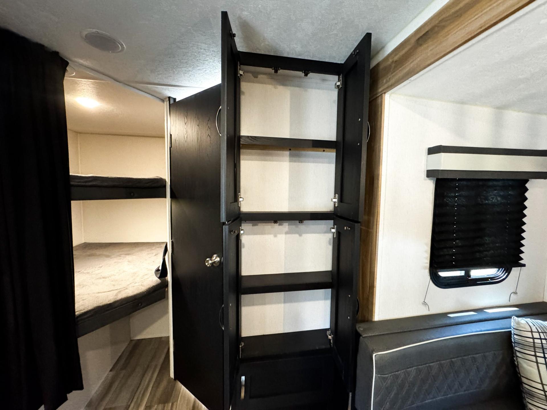 2022 Coachmen 2022 Coachmen Freedom Express Ultra Lite Series - thumbnail 20