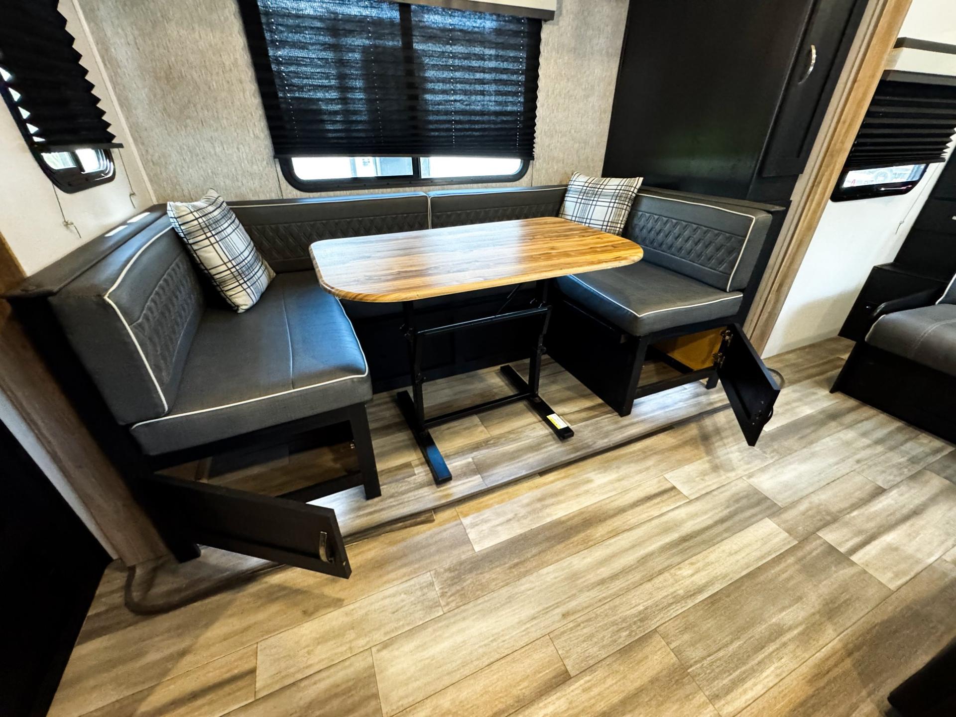 2022 Coachmen 2022 Coachmen Freedom Express Ultra Lite Series - thumbnail 26