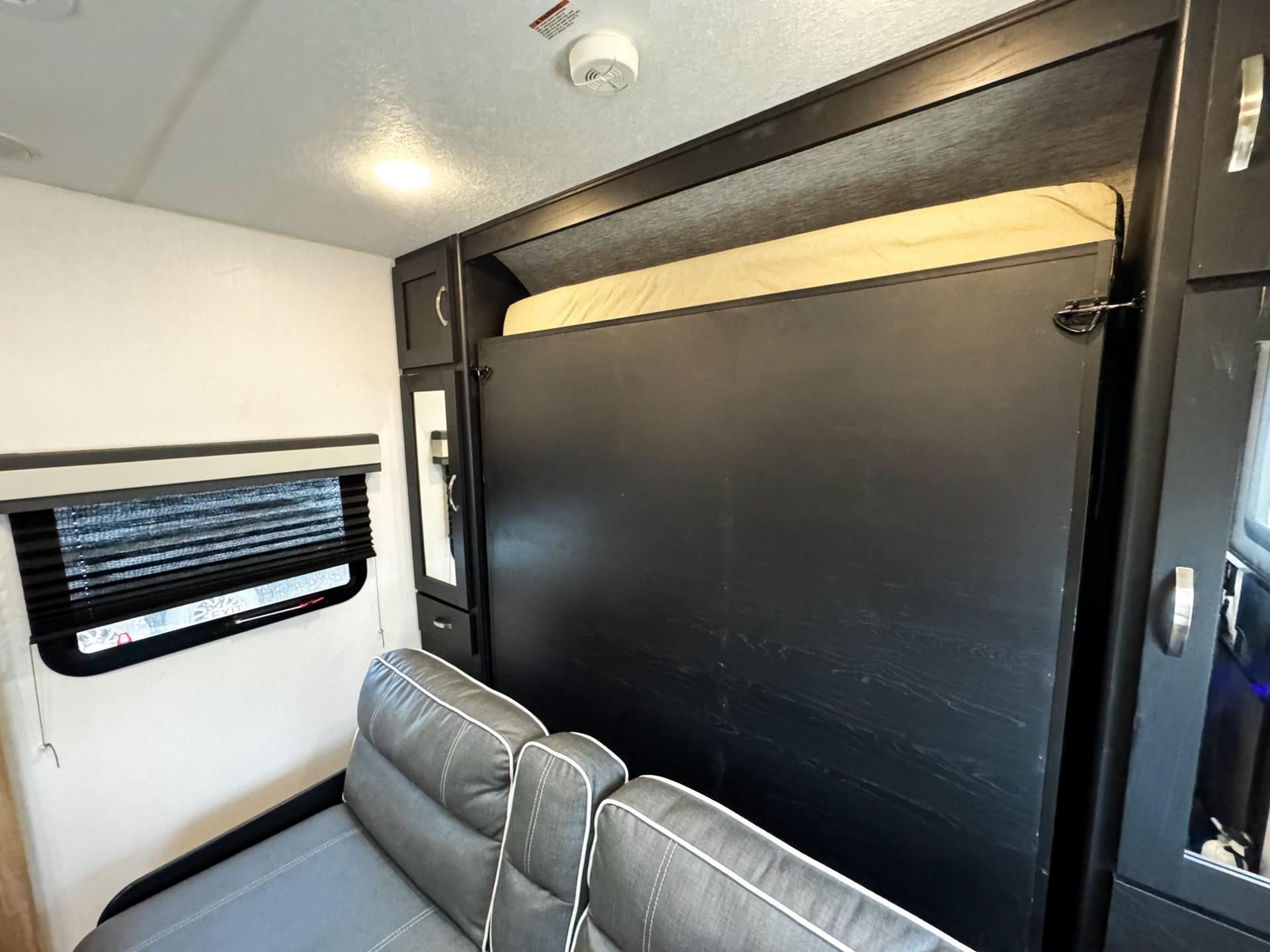 2022 Coachmen 2022 Coachmen Freedom Express Ultra Lite Series - thumbnail 27