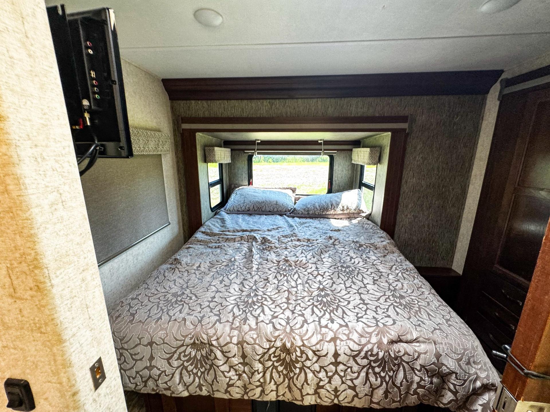 2019 Forest River 2019 Forest River Sunseeker - thumbnail 28