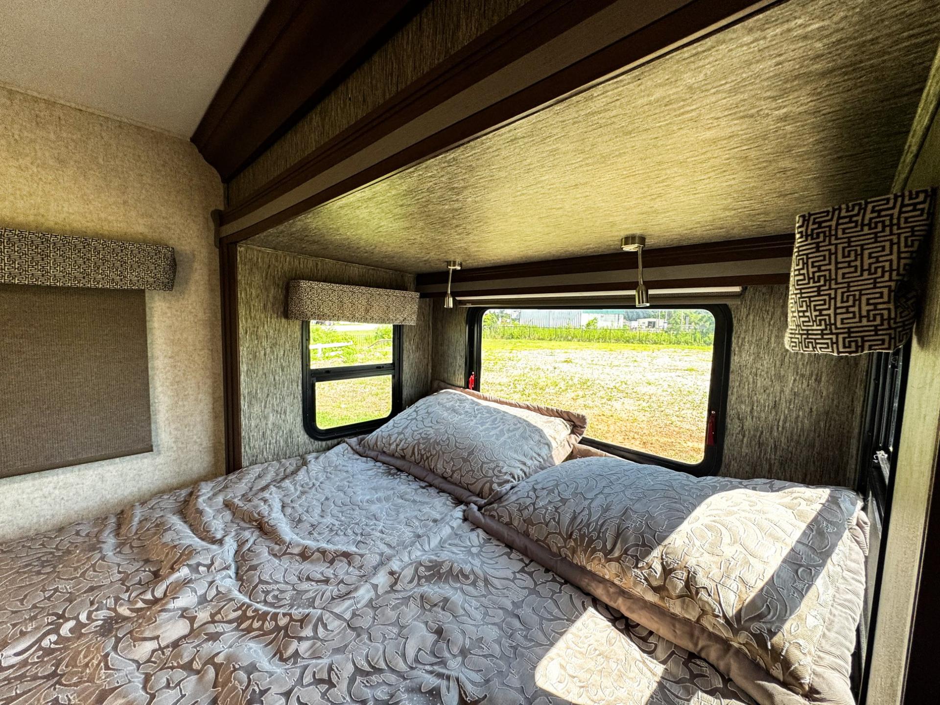 2019 Forest River 2019 Forest River Sunseeker - thumbnail 30