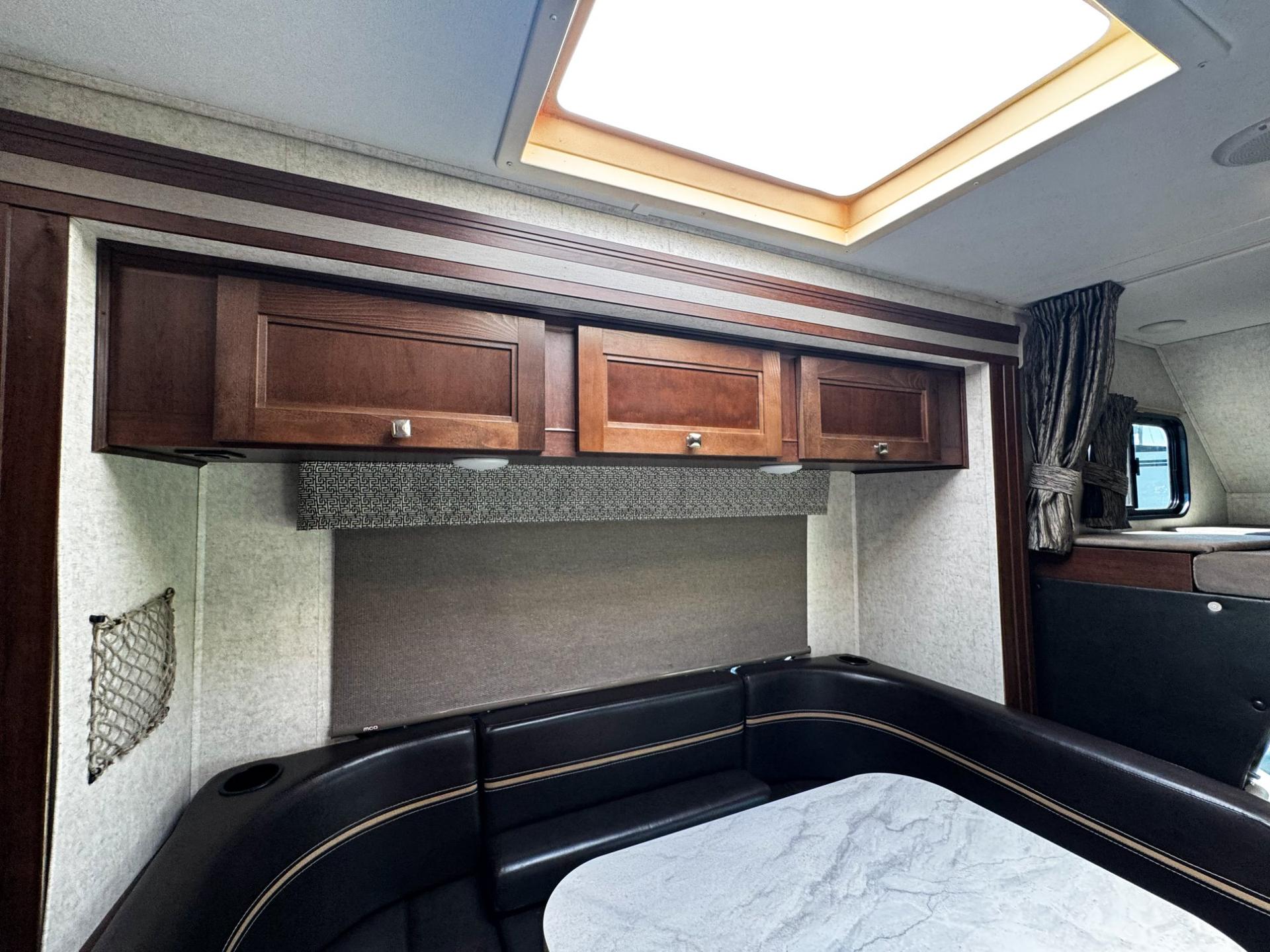 2019 Forest River 2019 Forest River Sunseeker - thumbnail 32