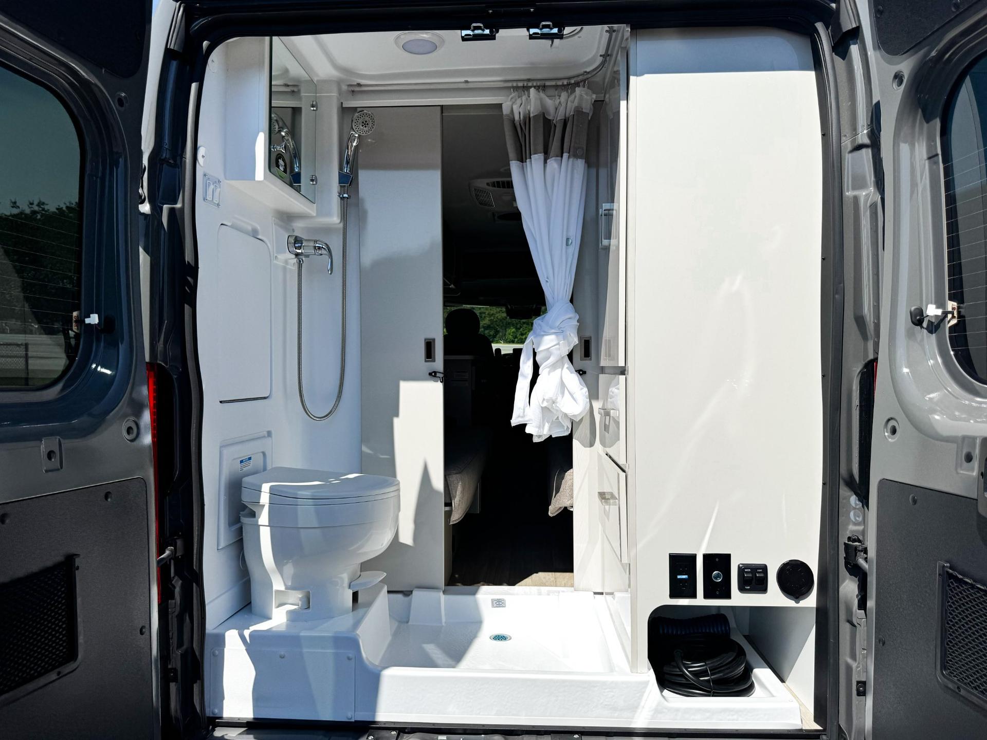 2027 Thor Motor Coach 2027 Thor Motor Coach Tellaro - thumbnail 32