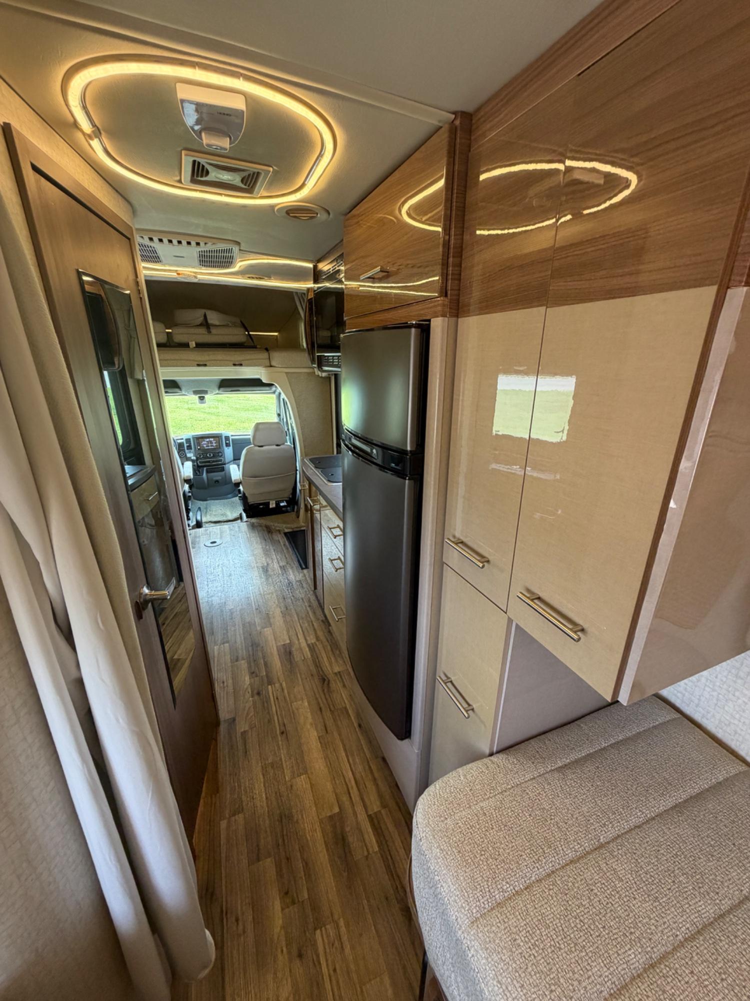 2018 Winnebago 2018 Winnebago View - thumbnail 10