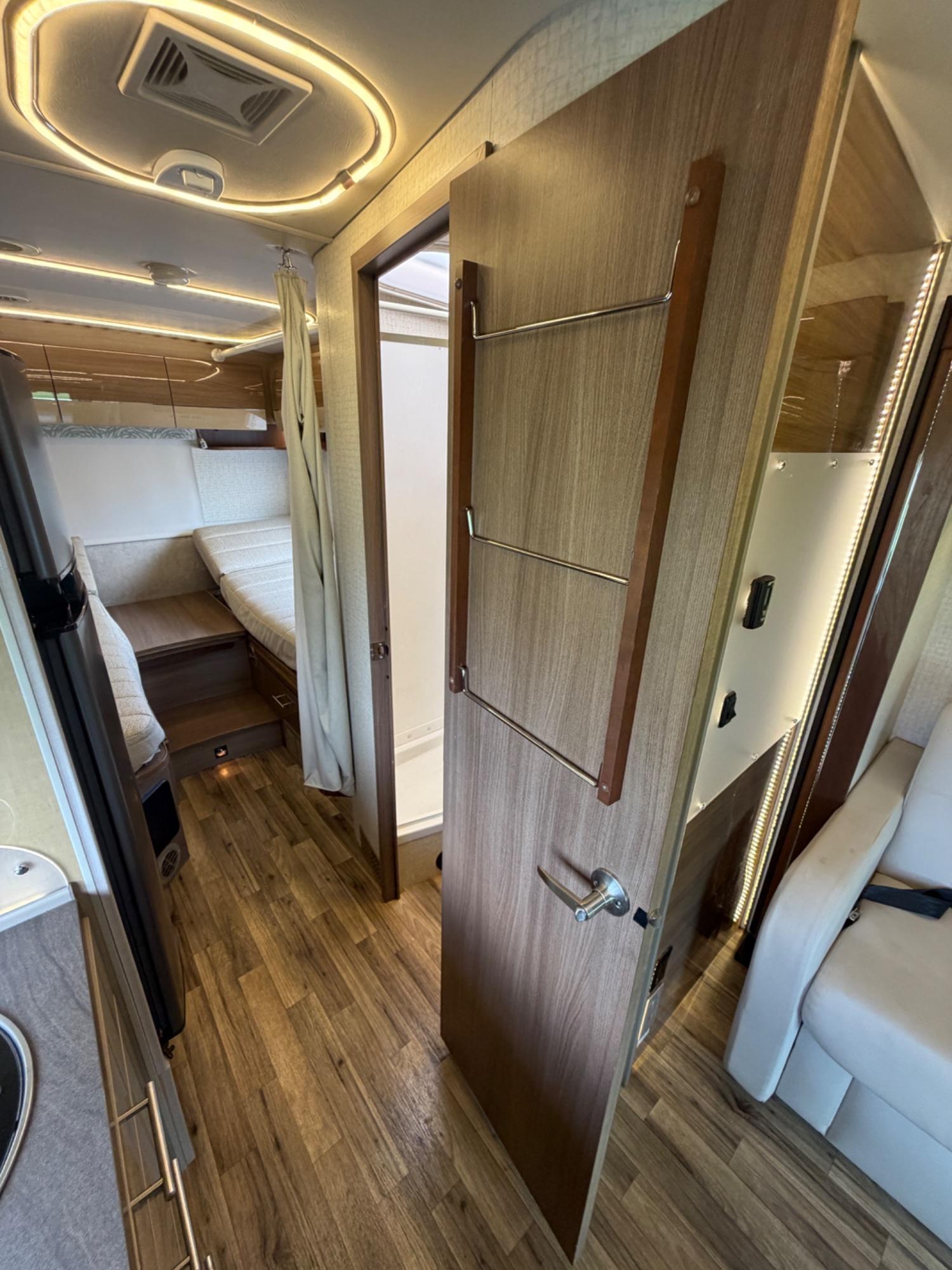 2018 Winnebago 2018 Winnebago View - thumbnail 13