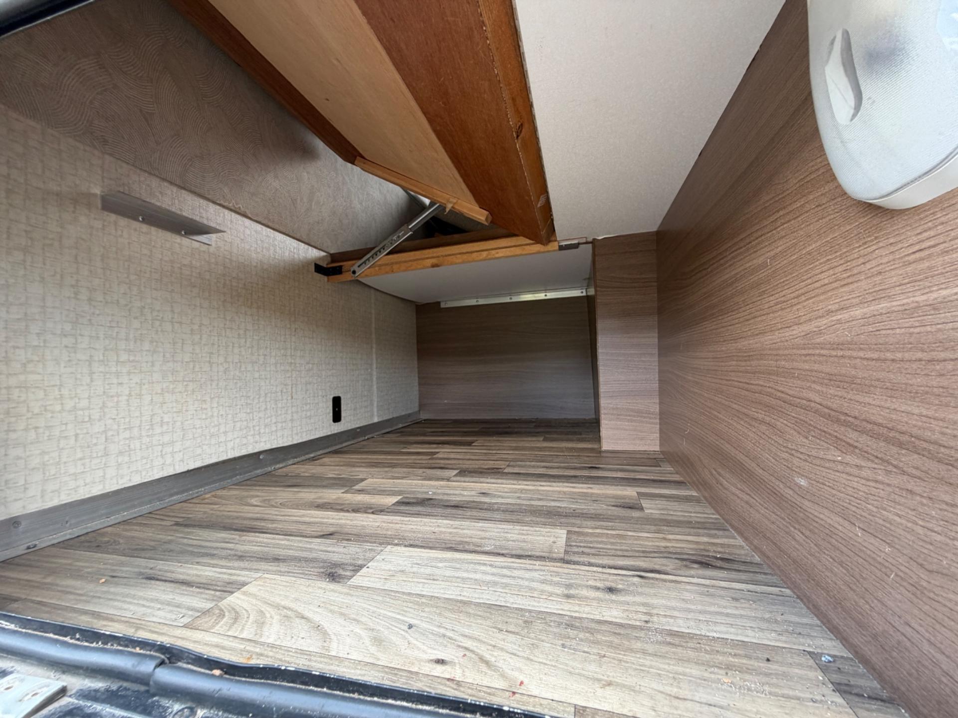2018 Winnebago 2018 Winnebago View - thumbnail 34