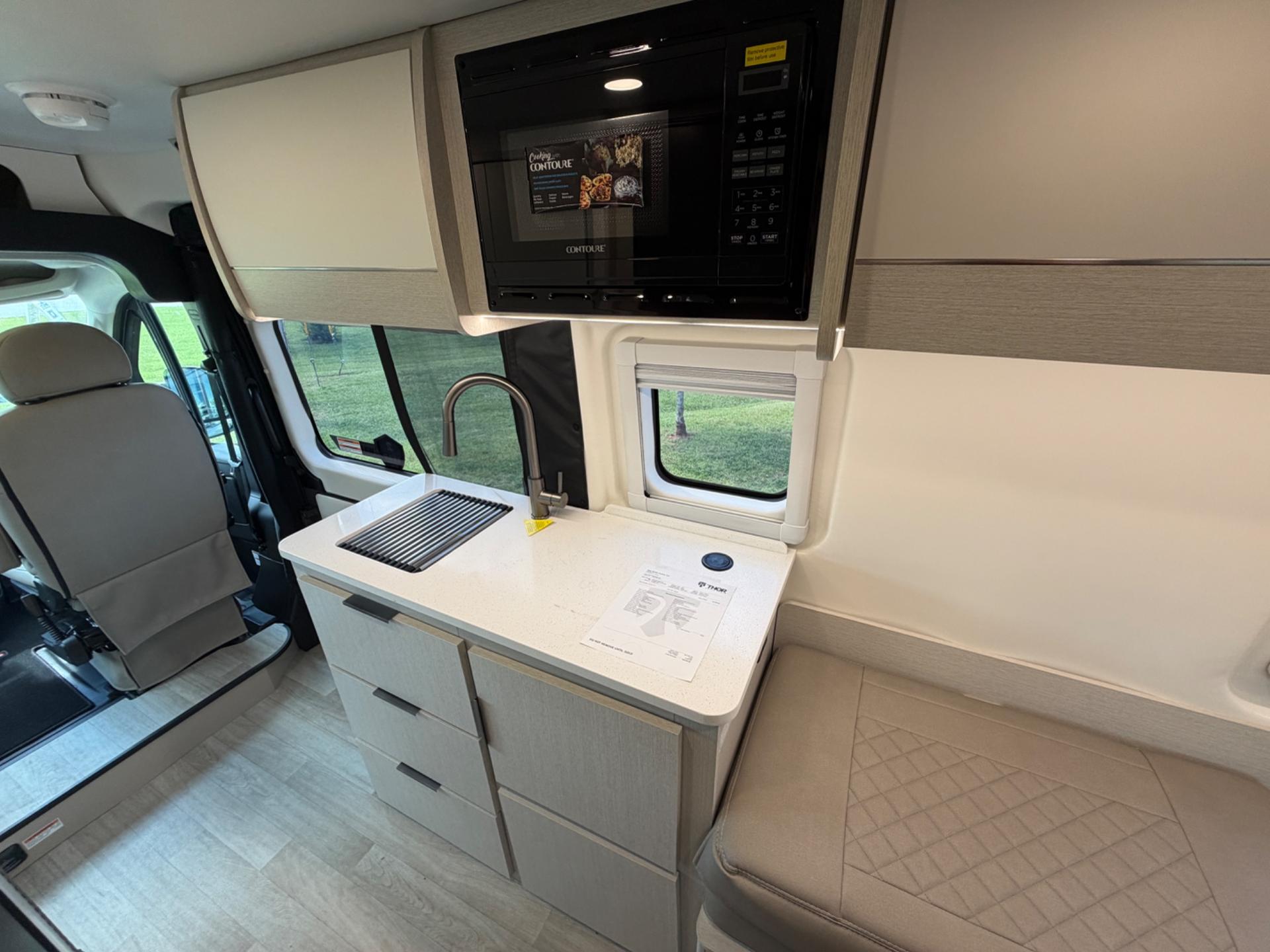 2027 Thor Motor Coach 2027 Thor Motor Coach Tellaro - thumbnail 7