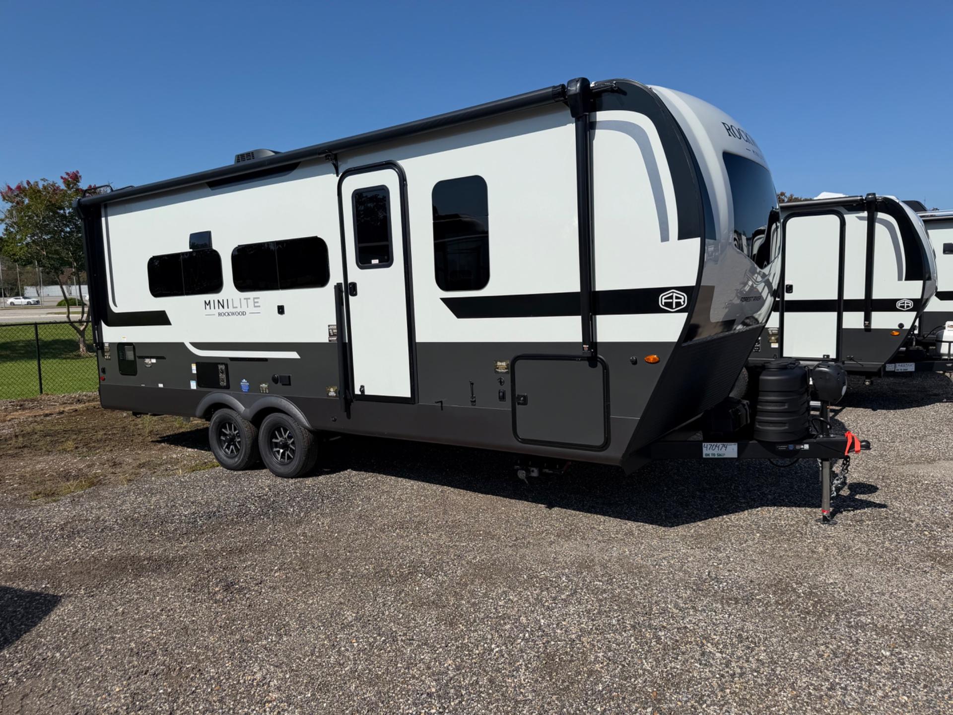 2027 Forest River Rockwood Mini Lite 2524FBT