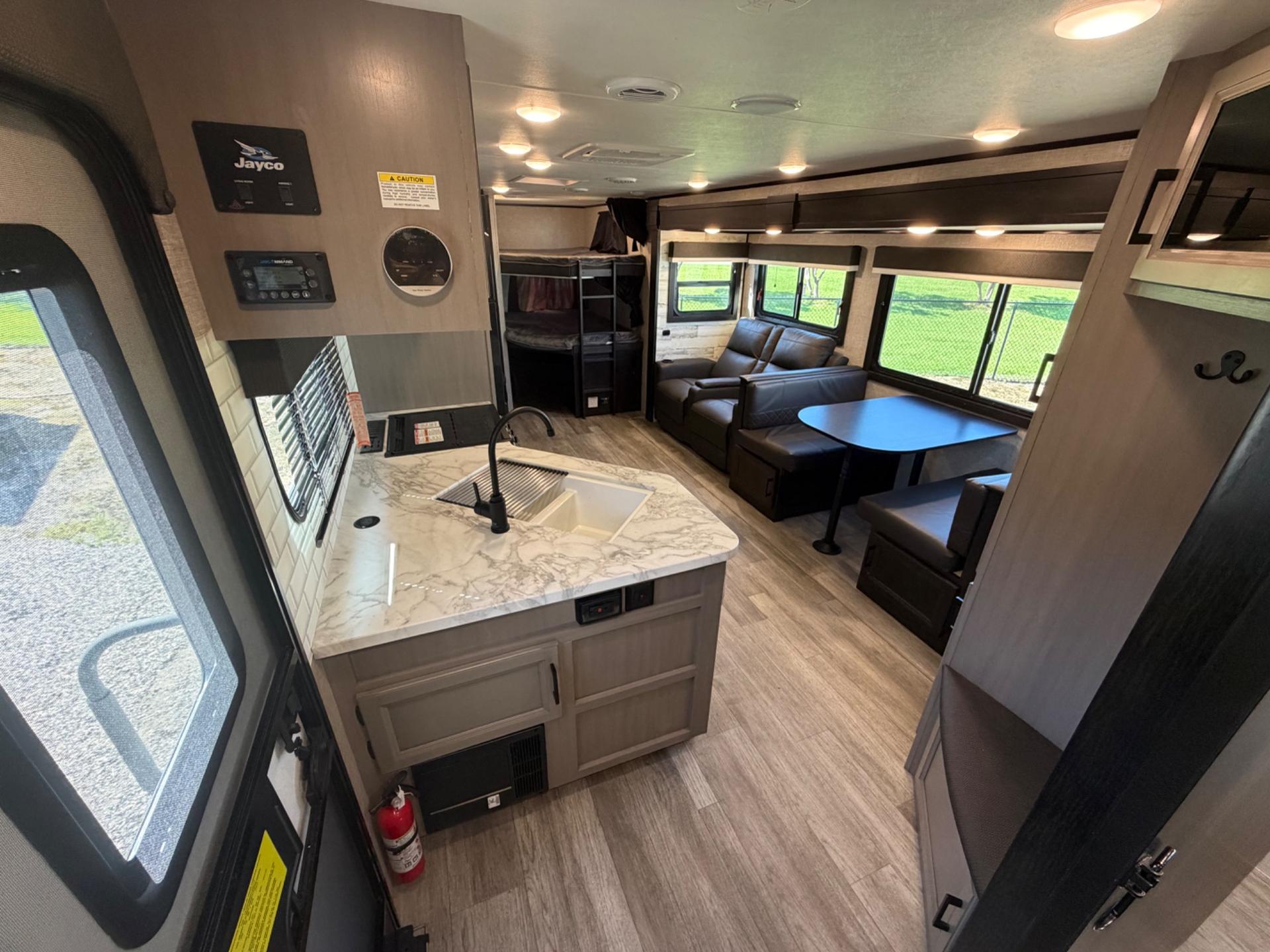 2023 Jayco 2023 Jayco Jay Feather - thumbnail 3