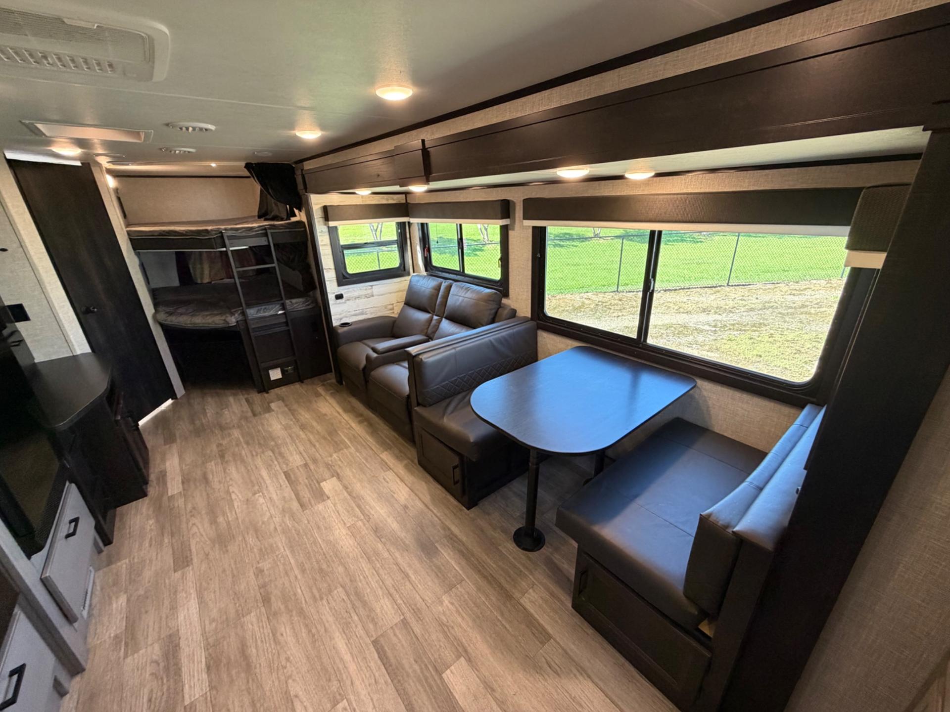 2023 Jayco 2023 Jayco Jay Feather - thumbnail 4