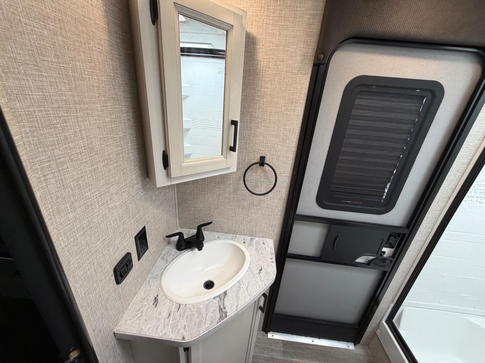 2023 Jayco 2023 Jayco Jay Feather - thumbnail 15