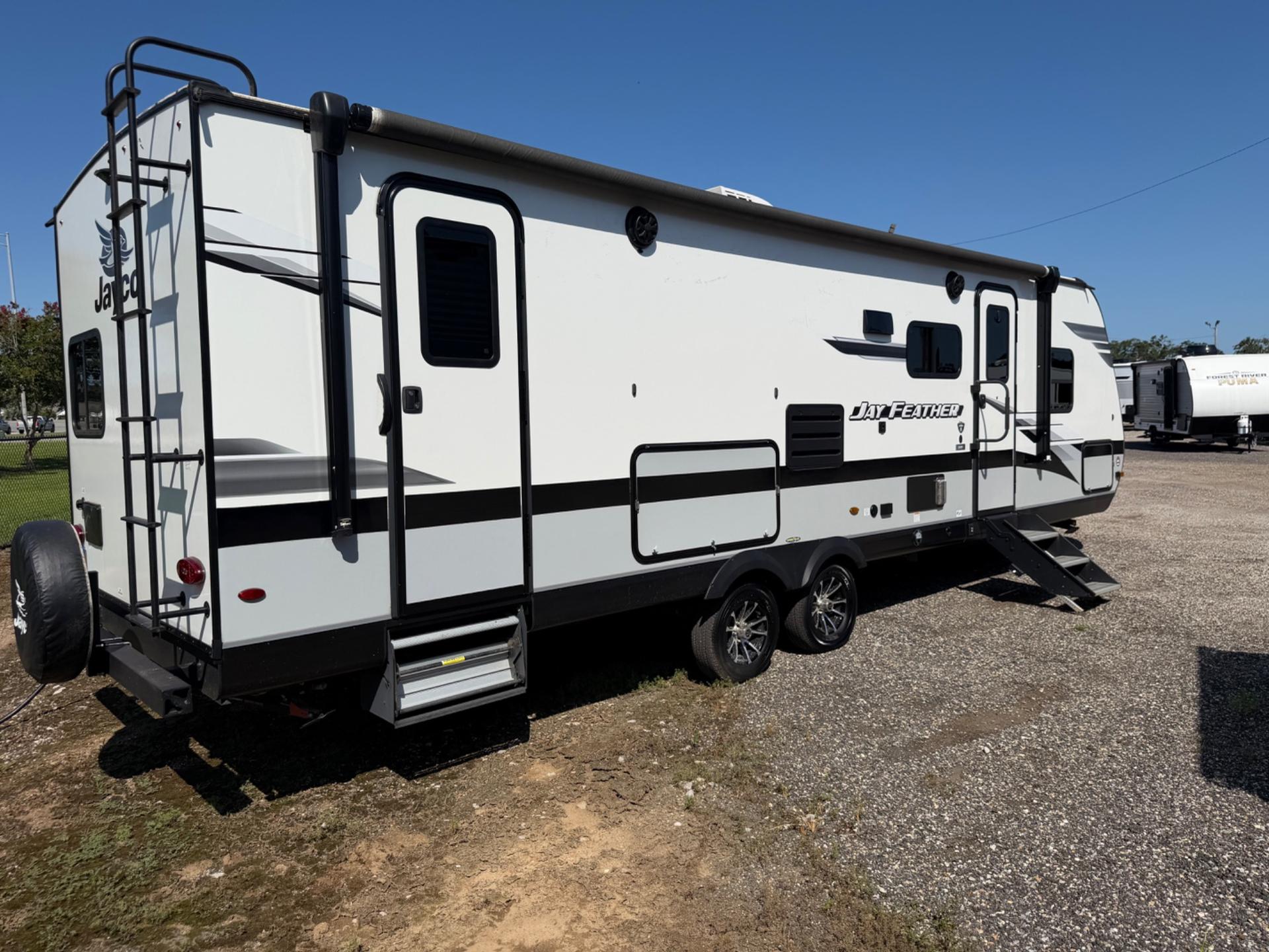 2023 Jayco 2023 Jayco Jay Feather - thumbnail 17