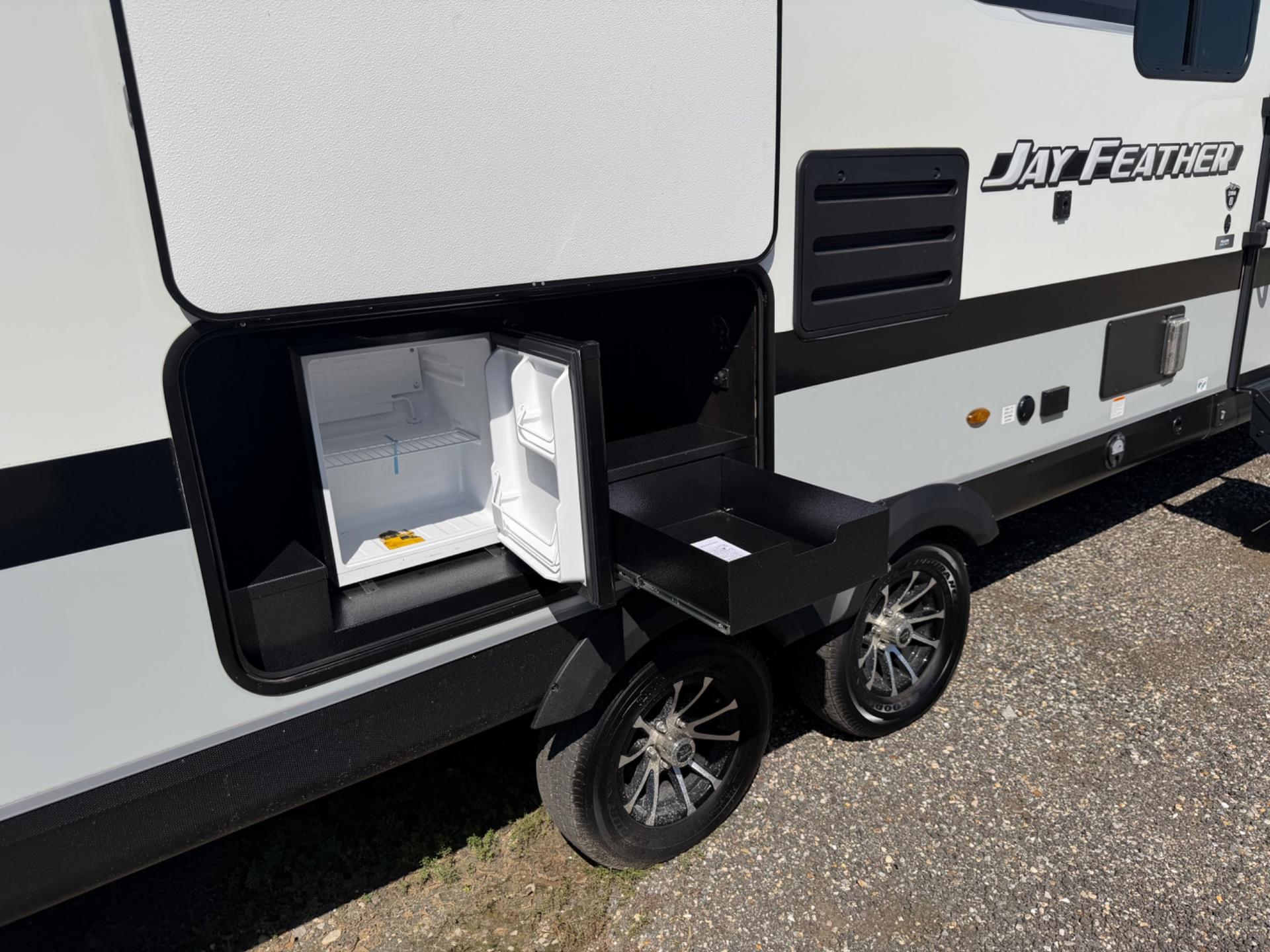 2023 Jayco 2023 Jayco Jay Feather - thumbnail 24