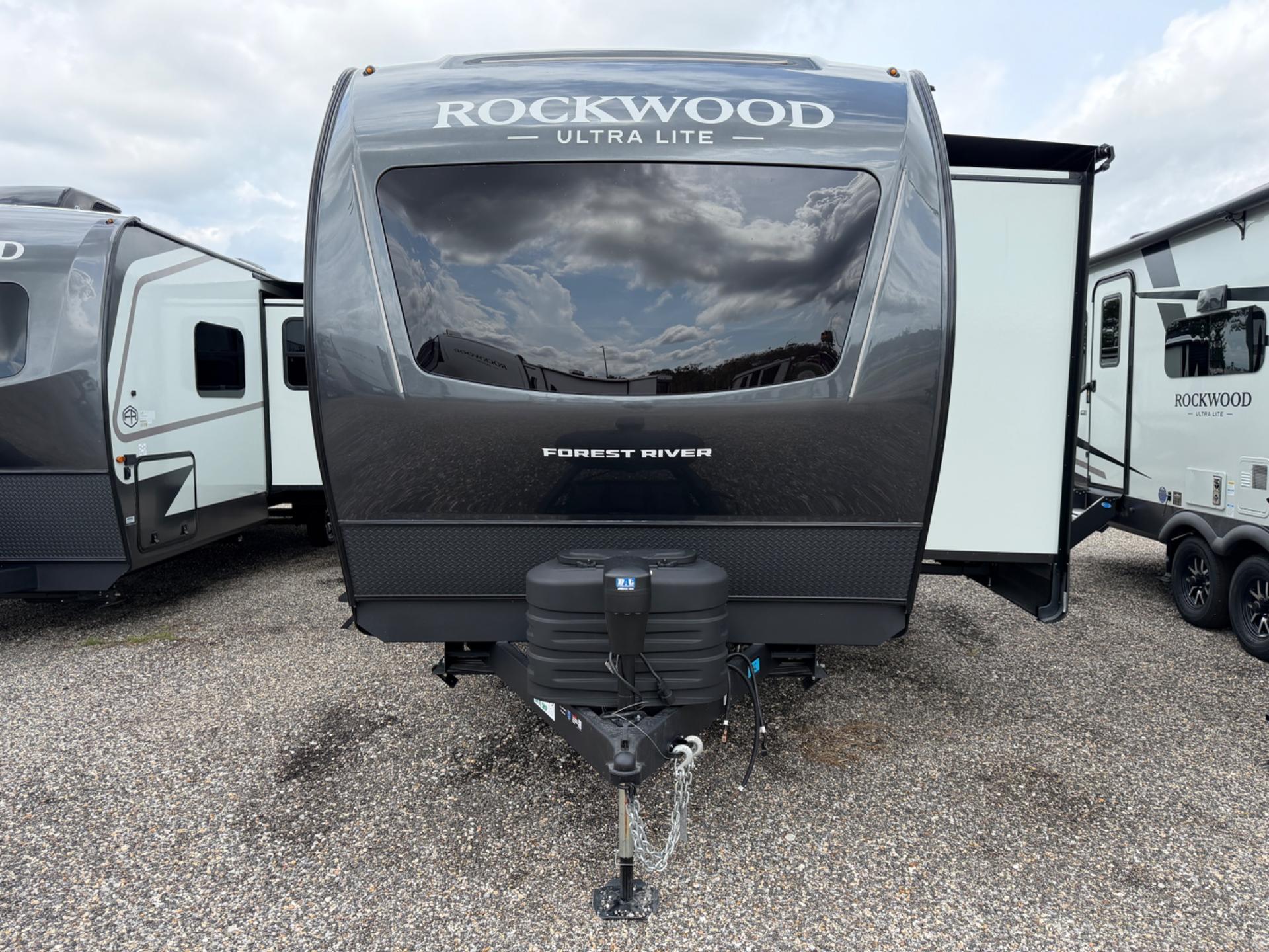 2027 Forest River 2027 Forest River Rockwood Ultra Lite - thumbnail 30