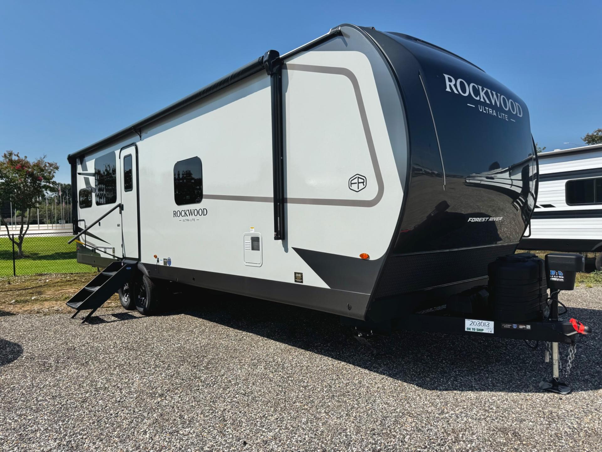 2027 Forest River Rockwood Ultra Lite 2711RK